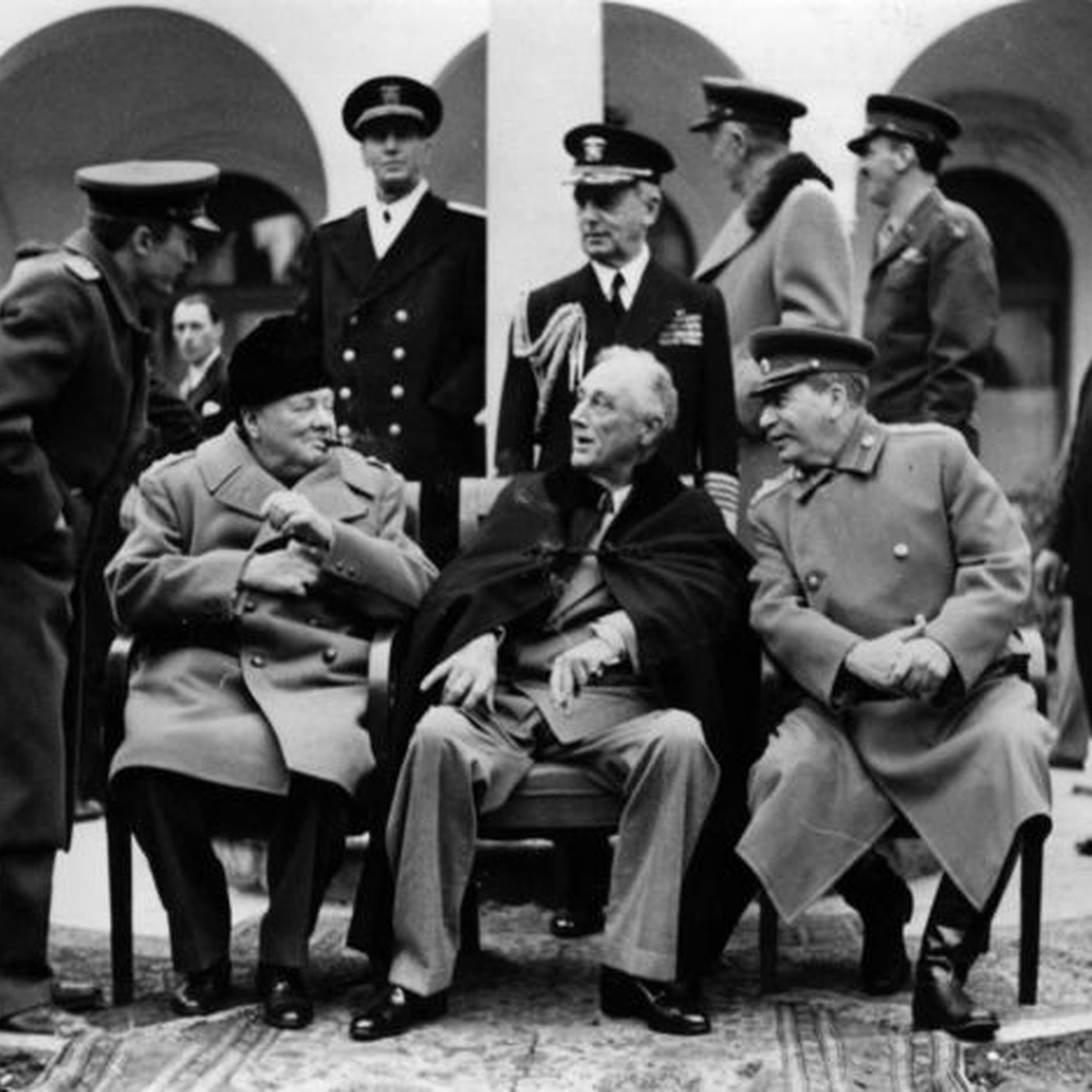 Alinhados, não-alinhados e realinhados: que resta da ordem mundial erguida em 1945?