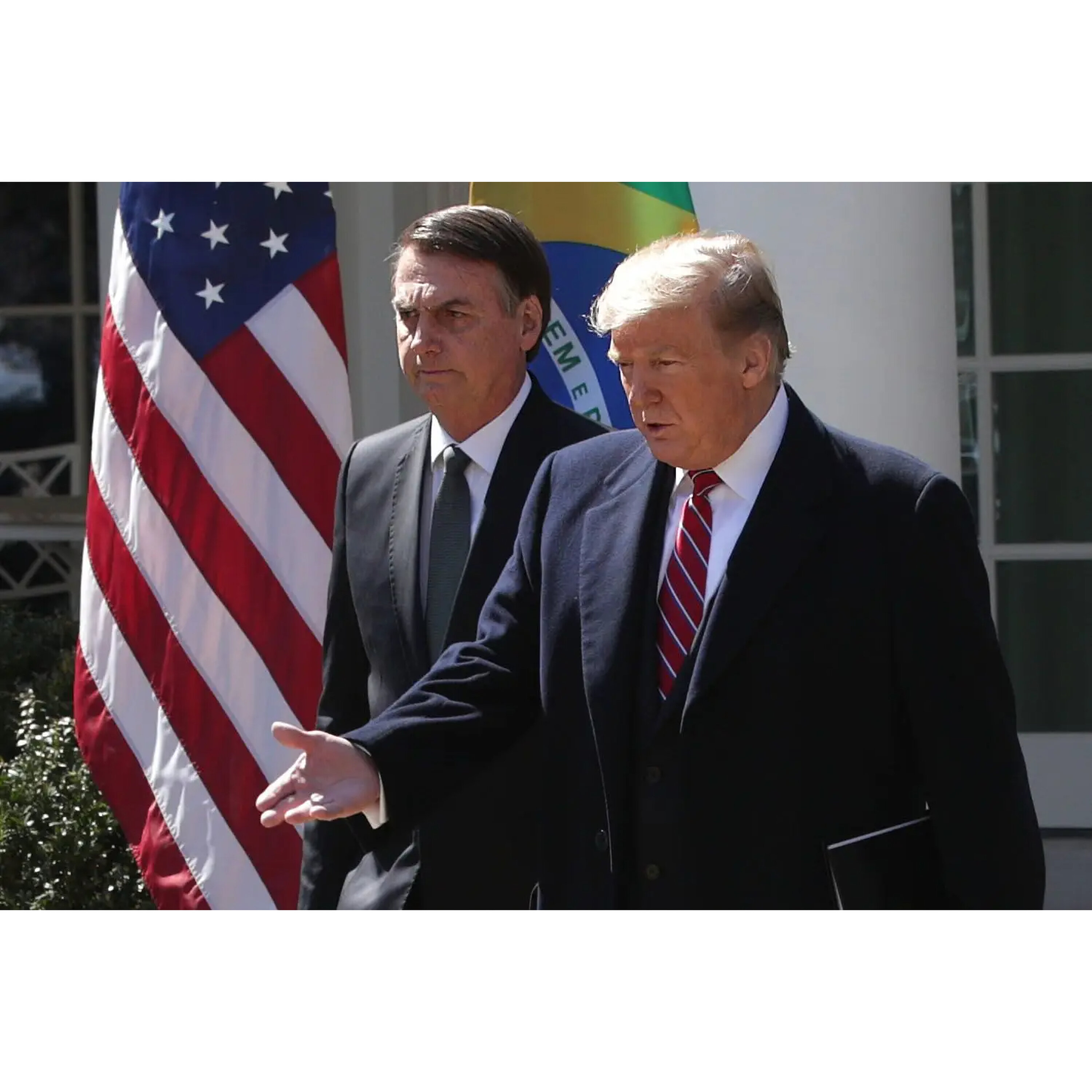 O ‘tarifaço’ de Trump puxou pelo patriotismo brasileiro e tornou-se “presente de Natal” para Lula