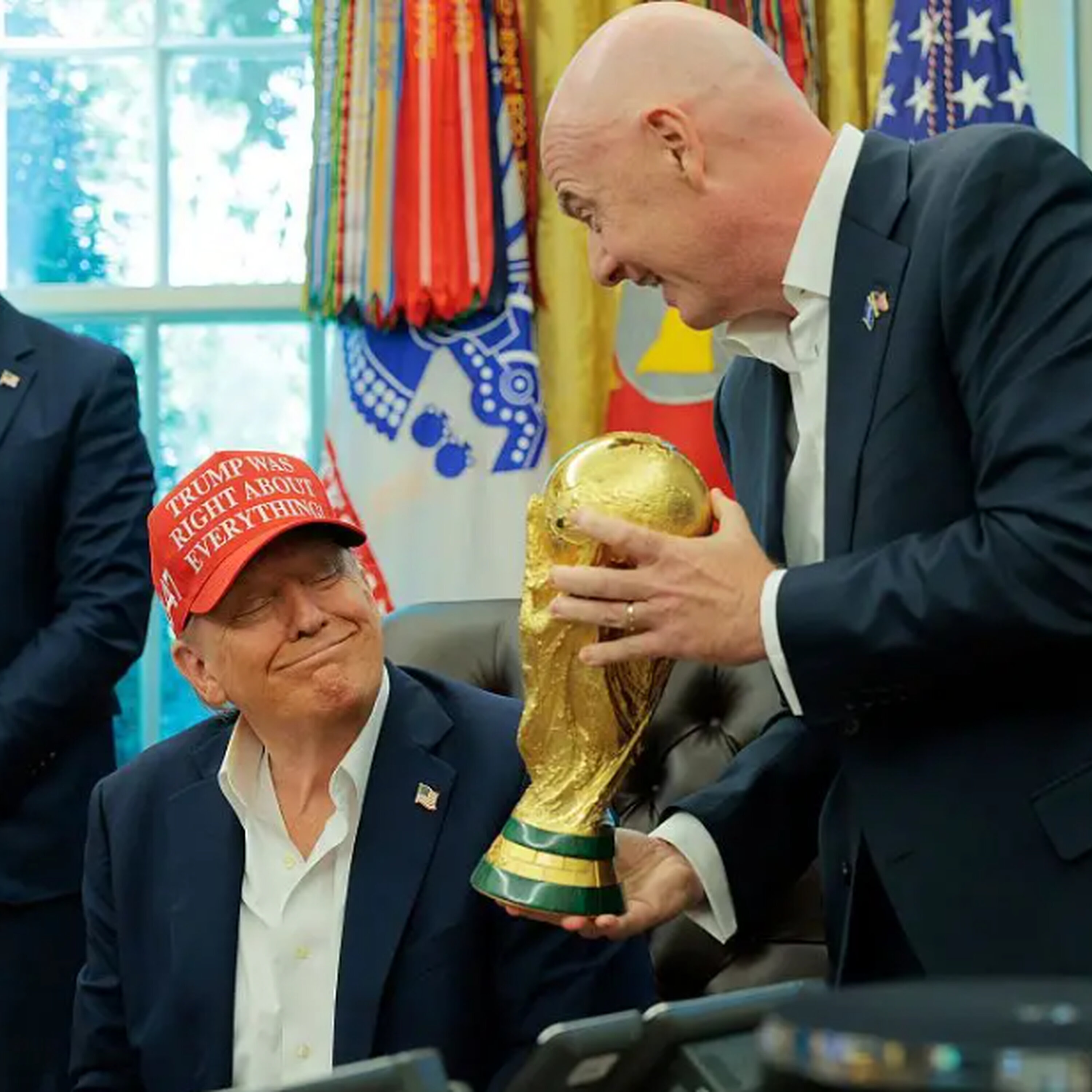 Um Mundial aos pés de Trump, que ainda não pôs o pé num estádio