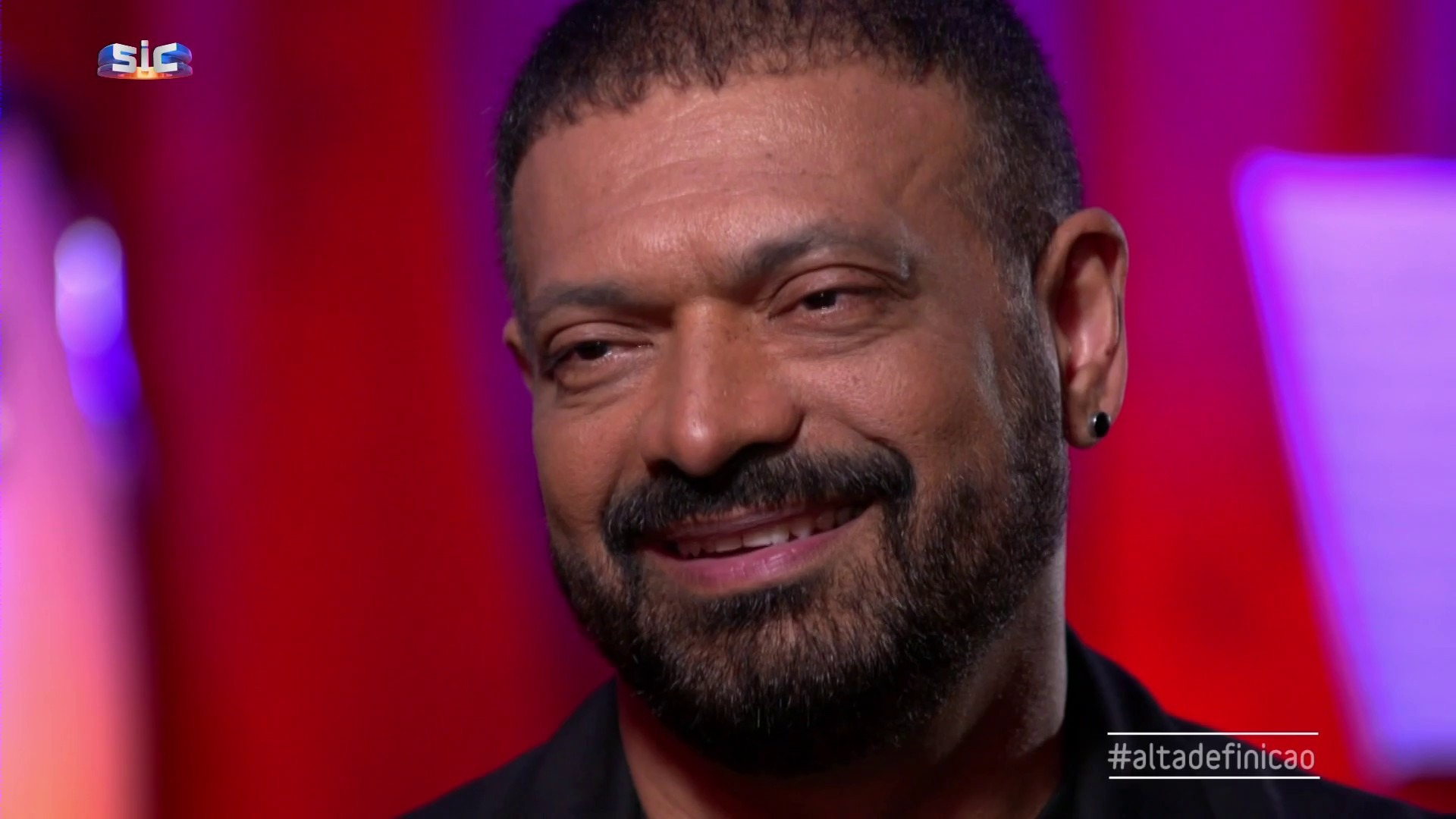 Iran Costa: “Uma vez acordei a chorar com as pontas dos dedos do pé em ferida. Eram ratos”