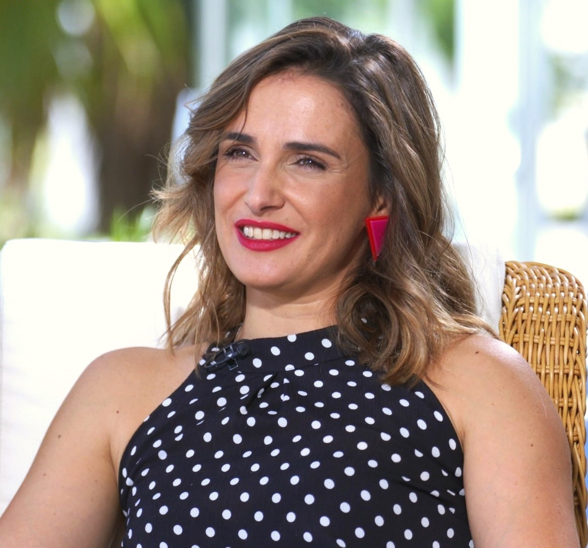 Mariana Cabral: “Ao mesmo tempo que vou para as profundezas do obscuro, também vejo o quão ridículo isso é. Mas é combustível para o meu trabalho”