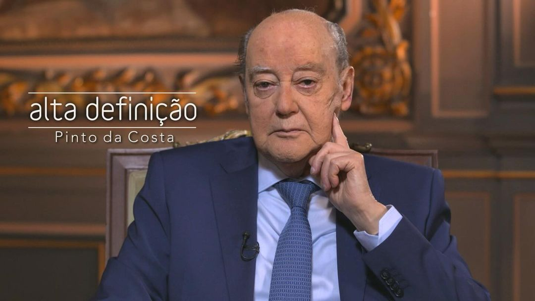 Pinto da Costa: “O 25 de Abril não foi feito para acabar com a PIDE e pôr toda a gente sob escuta. Incomoda-me que a fazer 50 anos de democracia não possa estar a falar consigo sobre o que me apetecer sem estar a ser escutado”