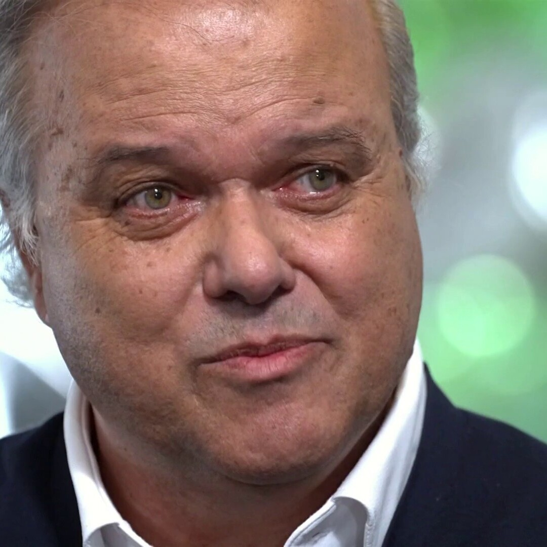 Eduardo Sá: “Ensinei toda a minha vida o sistema nervoso. Quando desmaiei e tive o azar de fraturar a coluna percebi o que tinha em mãos, fiquei absolutamente imóvel”