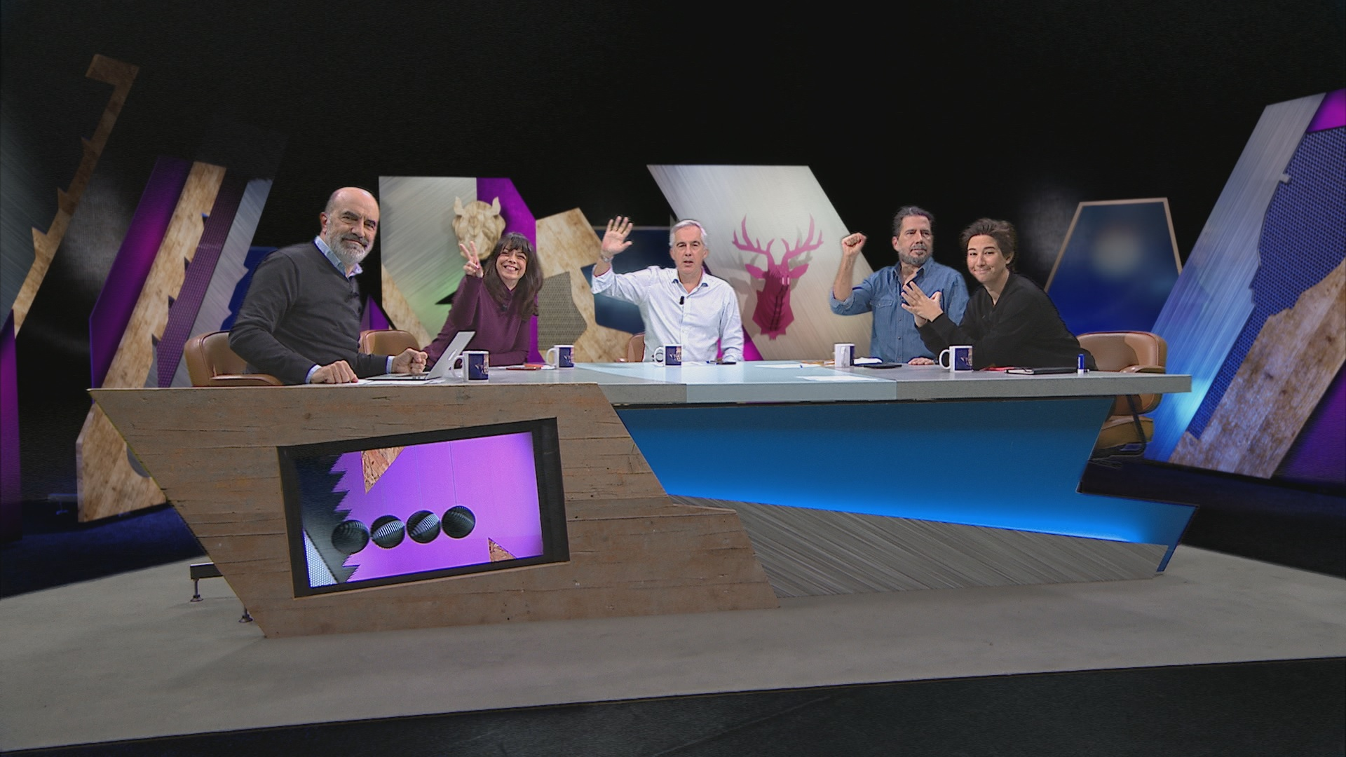 'Falta de vergonha' com o smartphone, festas surpresas, e trabalho vs. amigos