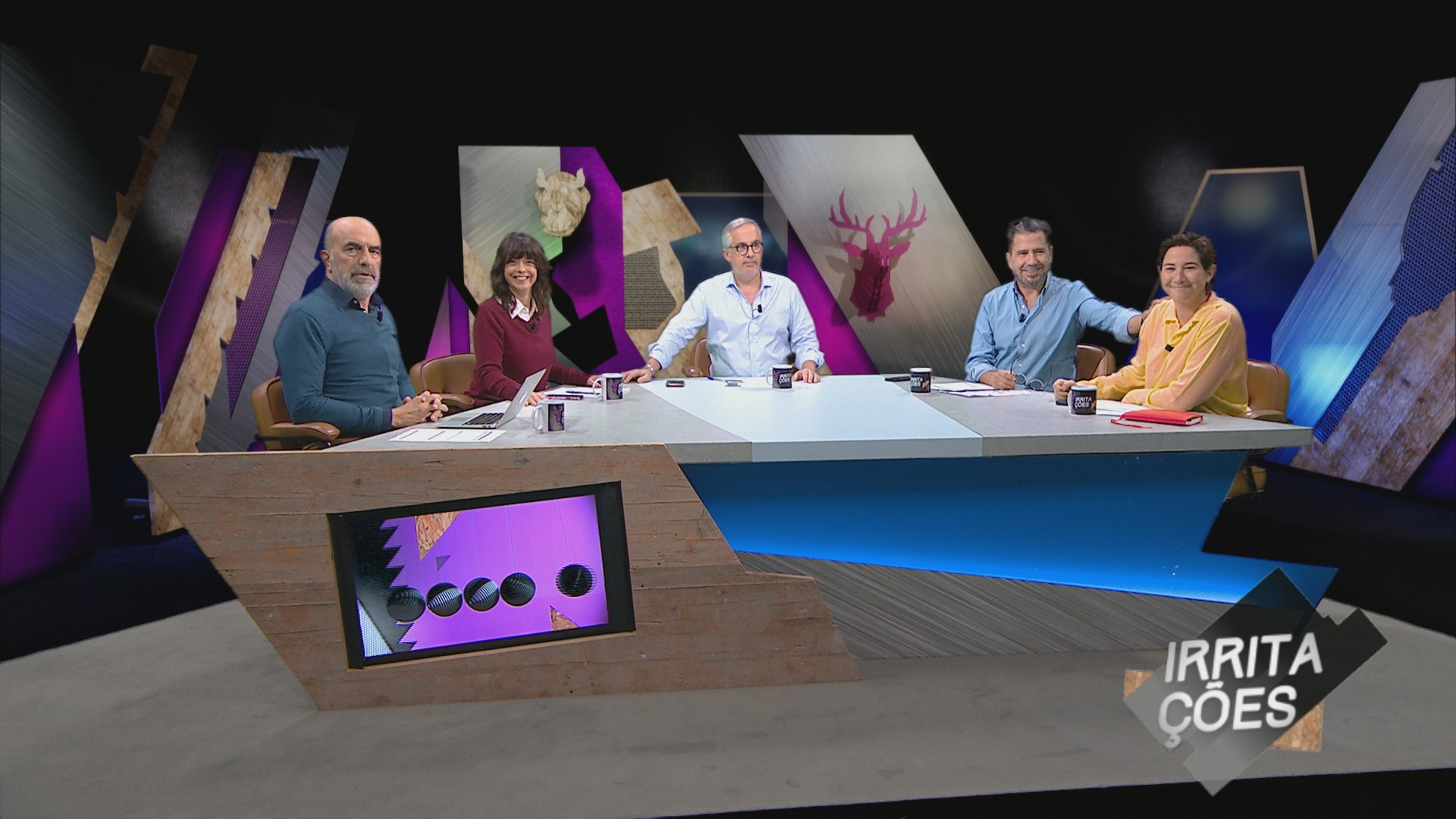 Uma 'Cyber Monday' após a Black Friday, desalfandegar uma encomenda, e o presépio das Amoreiras