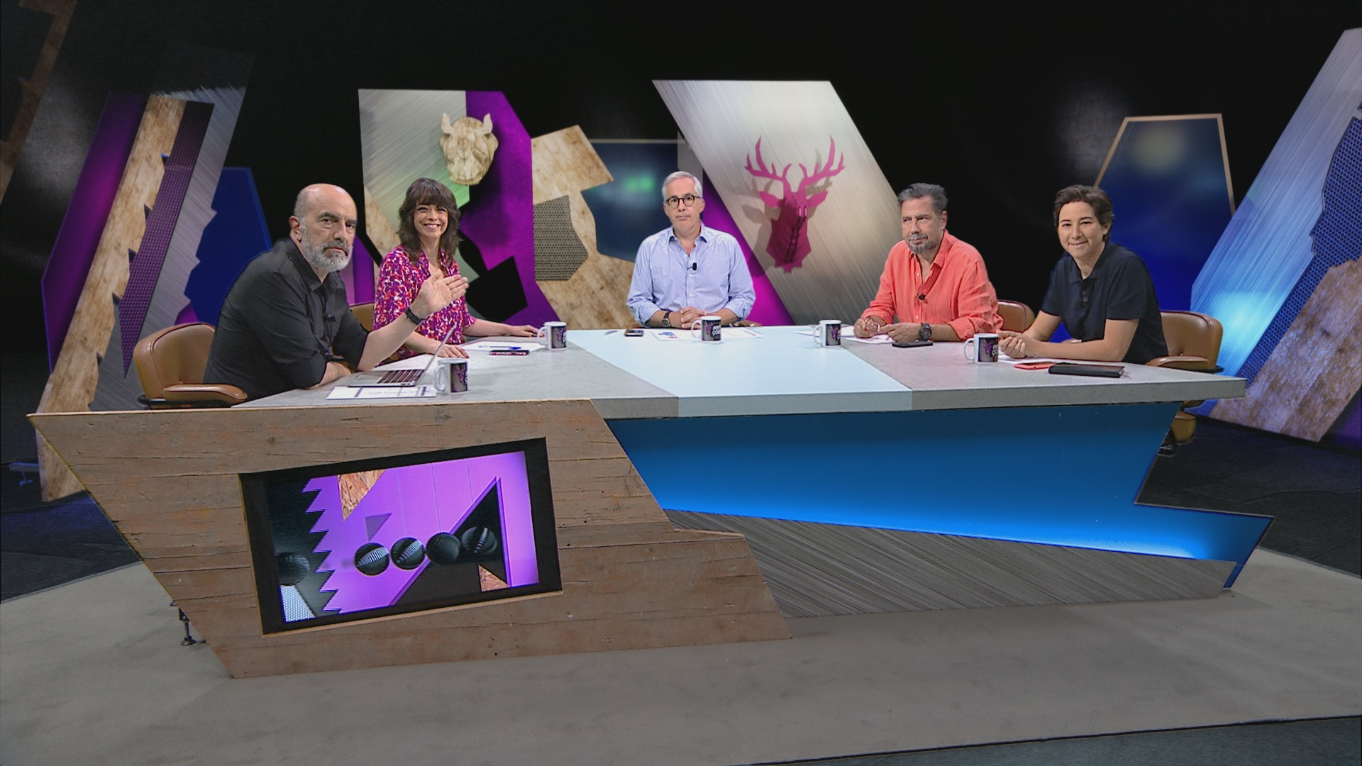 Mudar de casa, 'código motard', e saber quando se deve dizer 'Boa Tarde'