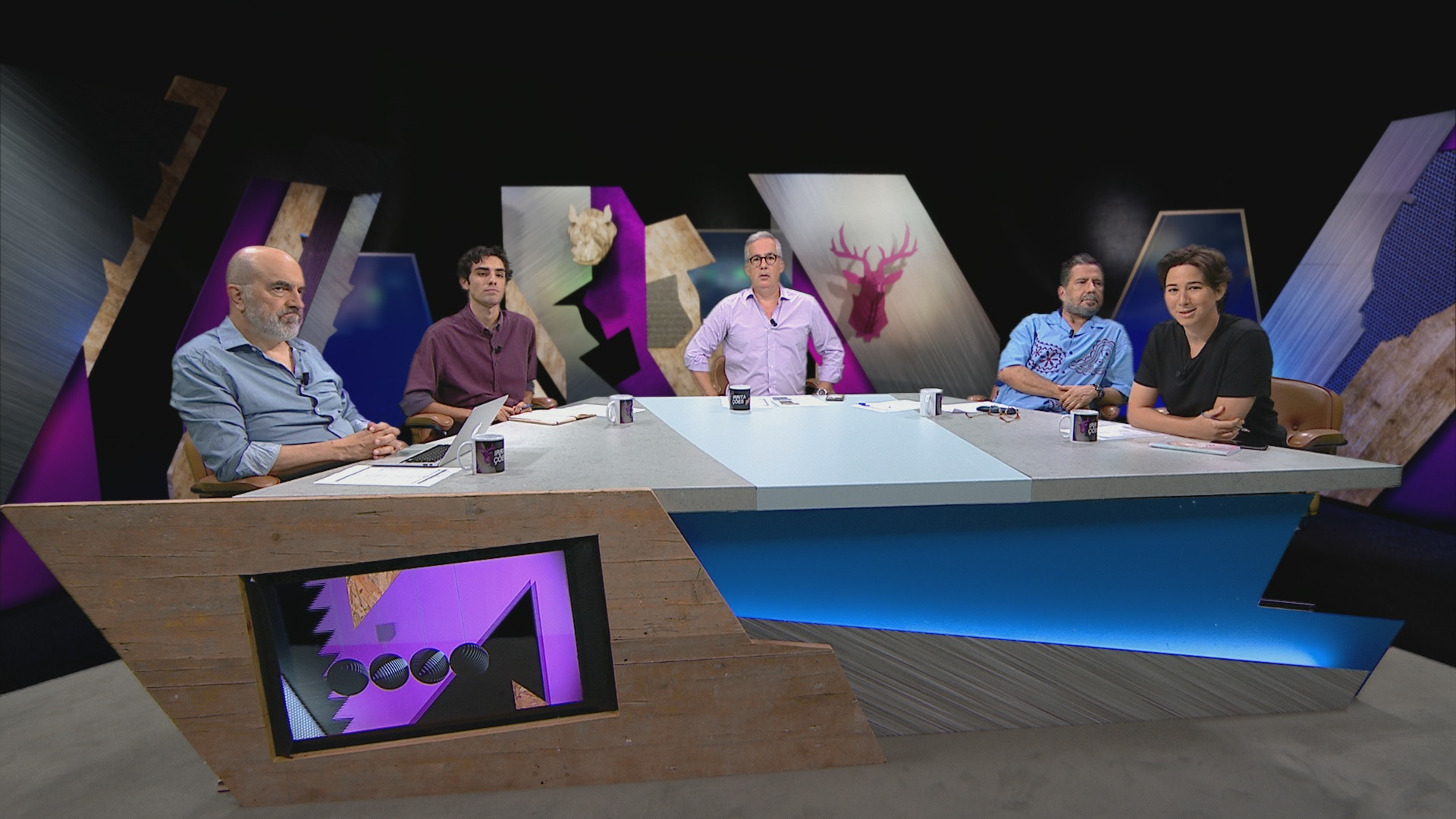 Movimento 'No Wash', apertos de mão moles, e fotos de filmes em capas de livros