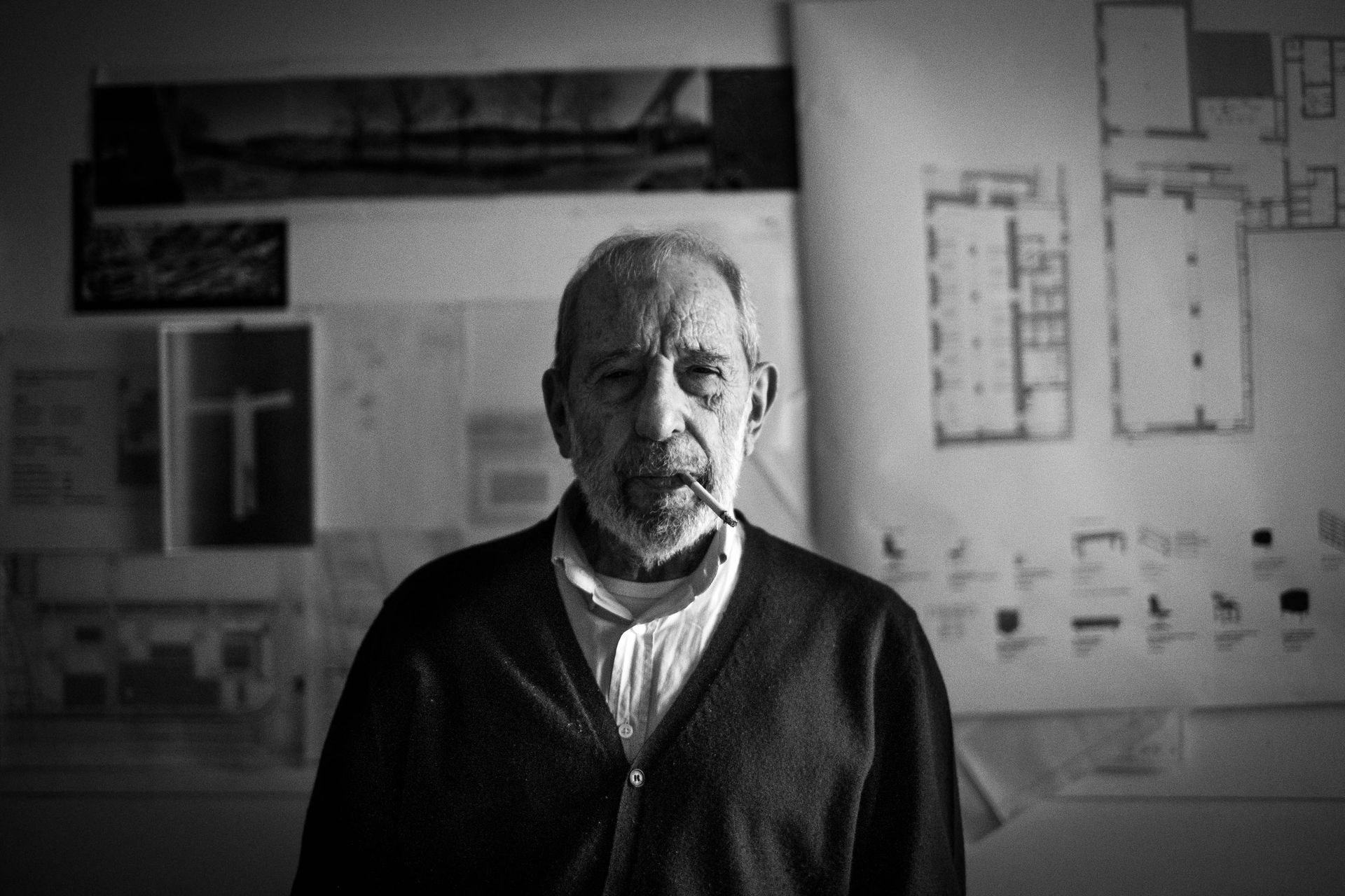 Siza Vieira: “Acha-se que um arquiteto só serve para o capricho de quem tem dinheiro. Acredito na habitação social com qualidade para todos”