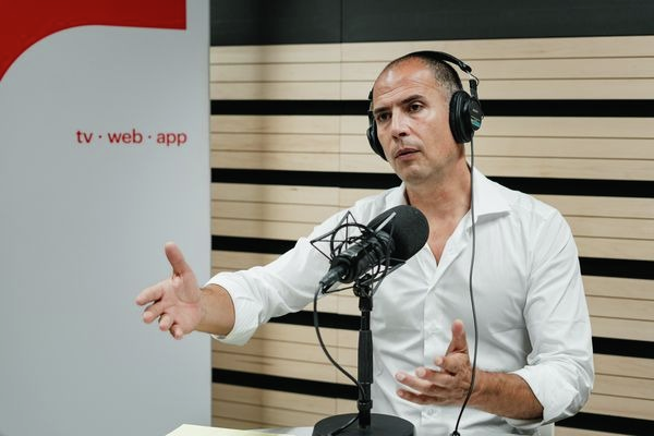 Os mais ouvidos de 2025, com Ricardo Araújo Pereira: “No fundo do meu telemóvel tenho uma foto do Eusébio. Não tenho das minhas filhas, porque as minhas filhas nunca marcaram um golo pelo Benfica”