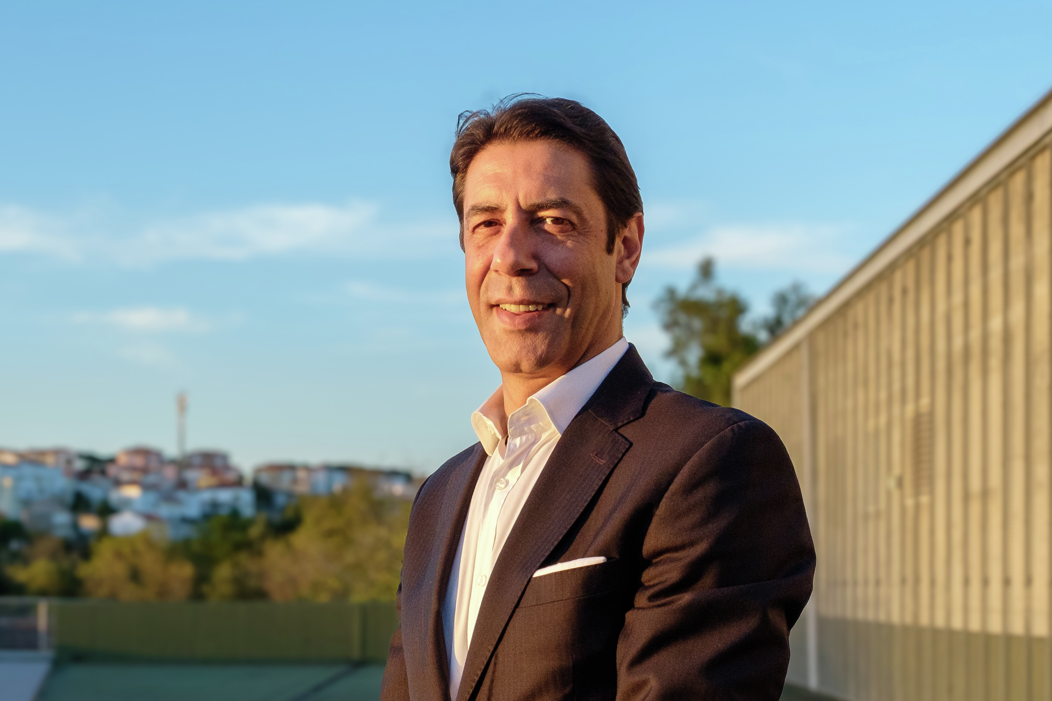 Rui Costa: “O presidente ser remunerado nem é assunto para mim. Estive cinco anos sem salário. Não estou no Benfica por causa disso”