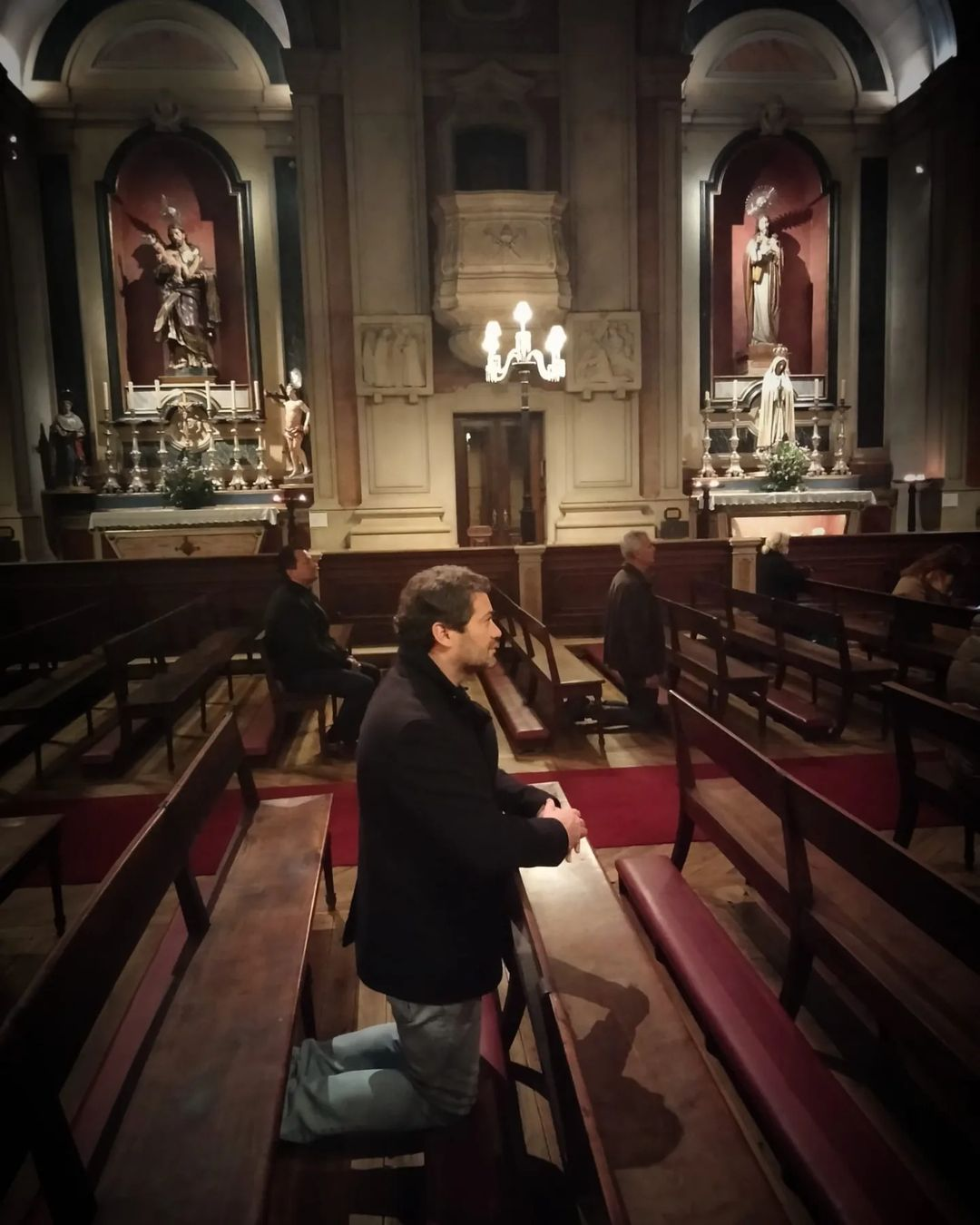 Entre Deus e o Diabo