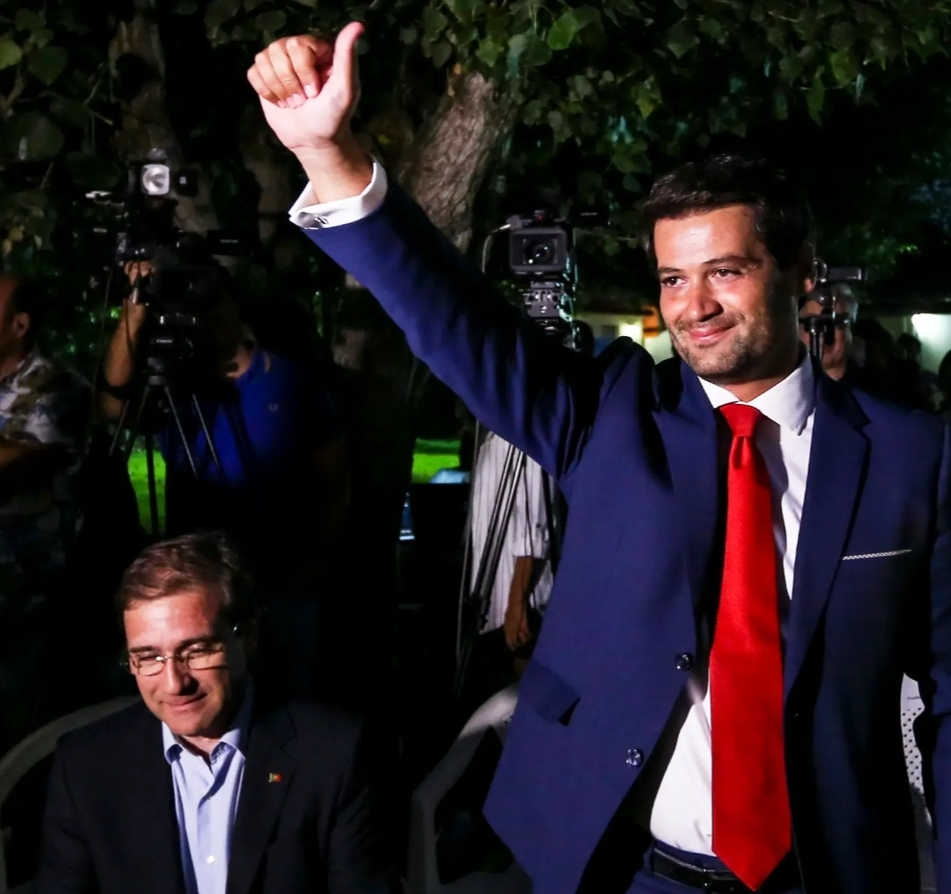 Entre Deus e o Diabo