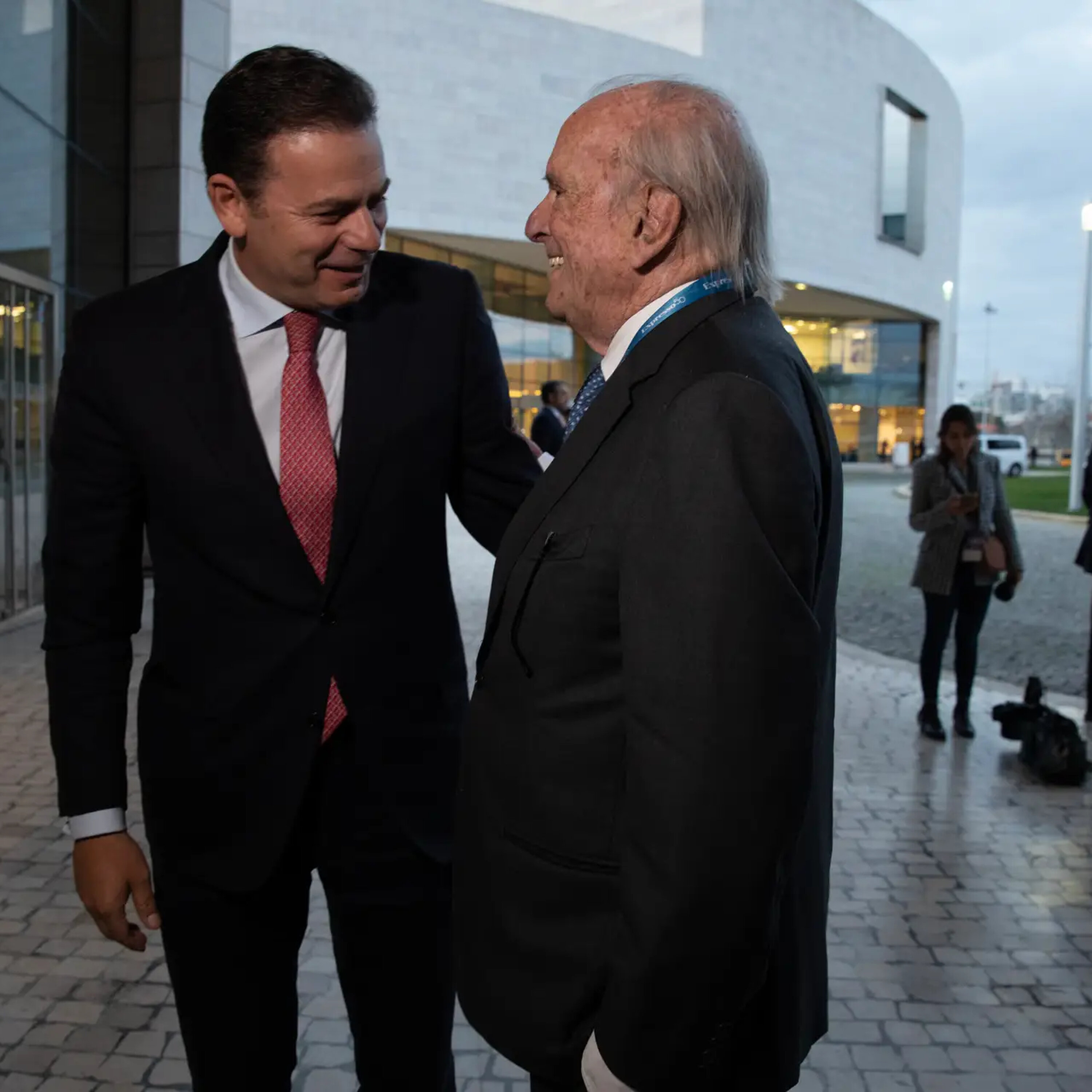 Luís Montenegro: “Estamos com a família de Pinto Balsemão, com o percurso que teve do ponto vista cívico, político e profissional”
