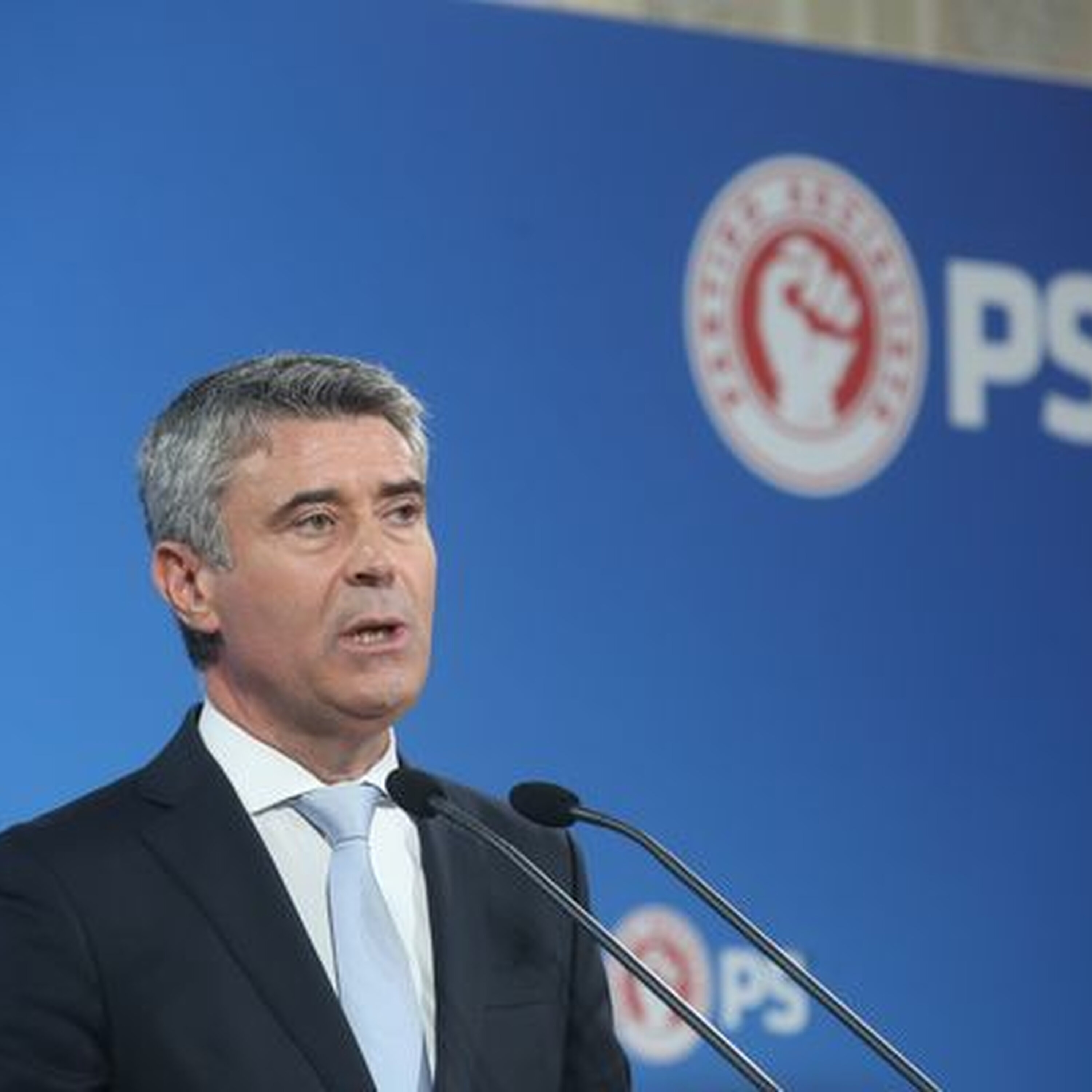 José Luís Carneiro: “Trata-se de uma personalidade incontornável da democracia portuguesa, um dos nossos políticos que viveu mais profundamente os valores da social-democracia”