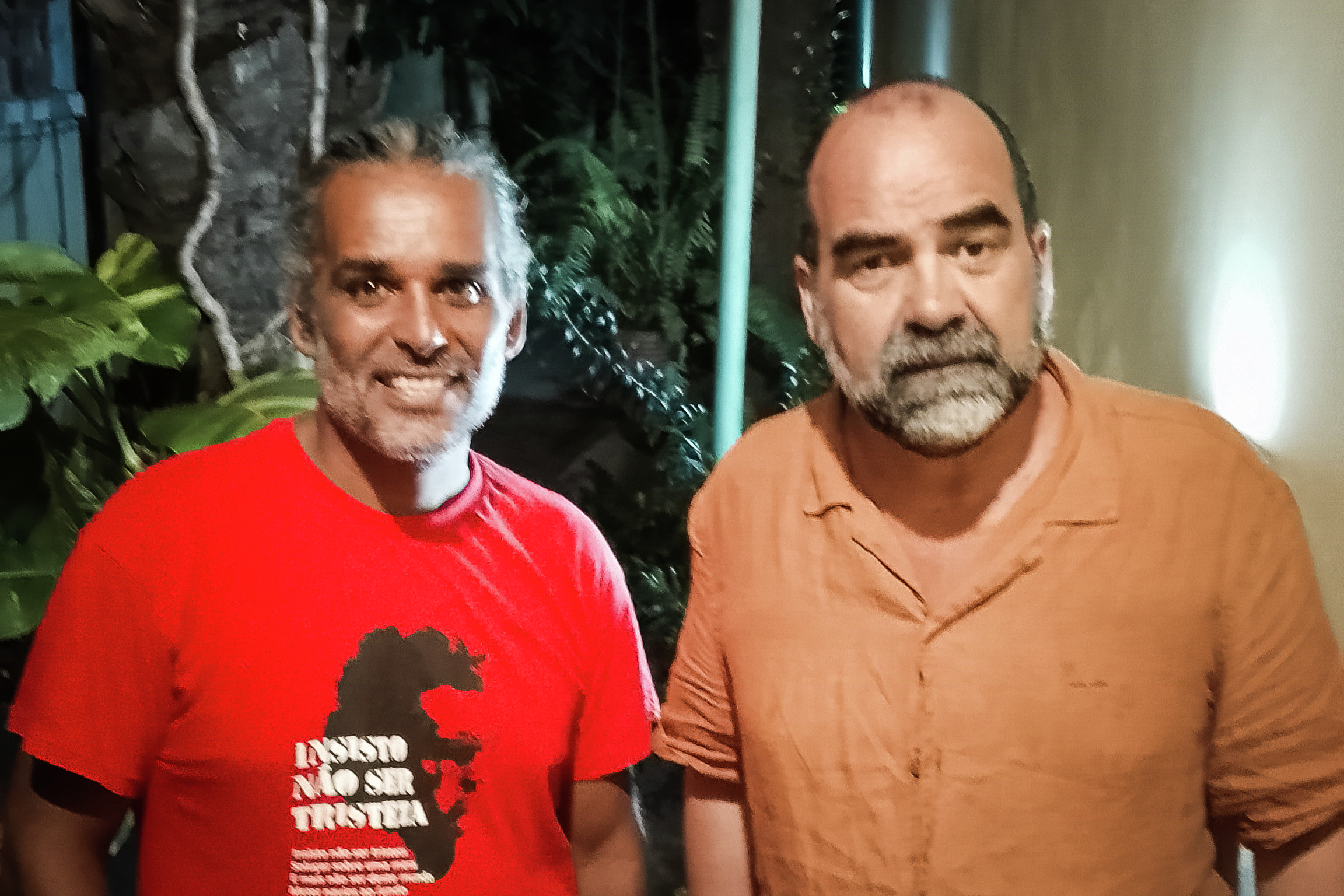 Sugestão de Verão: Daniel Oliveira conversa com Luaty Beirão, em Luanda. Como pode Angola sair do ciclo de opressão e corrupção? [julho de 2026]