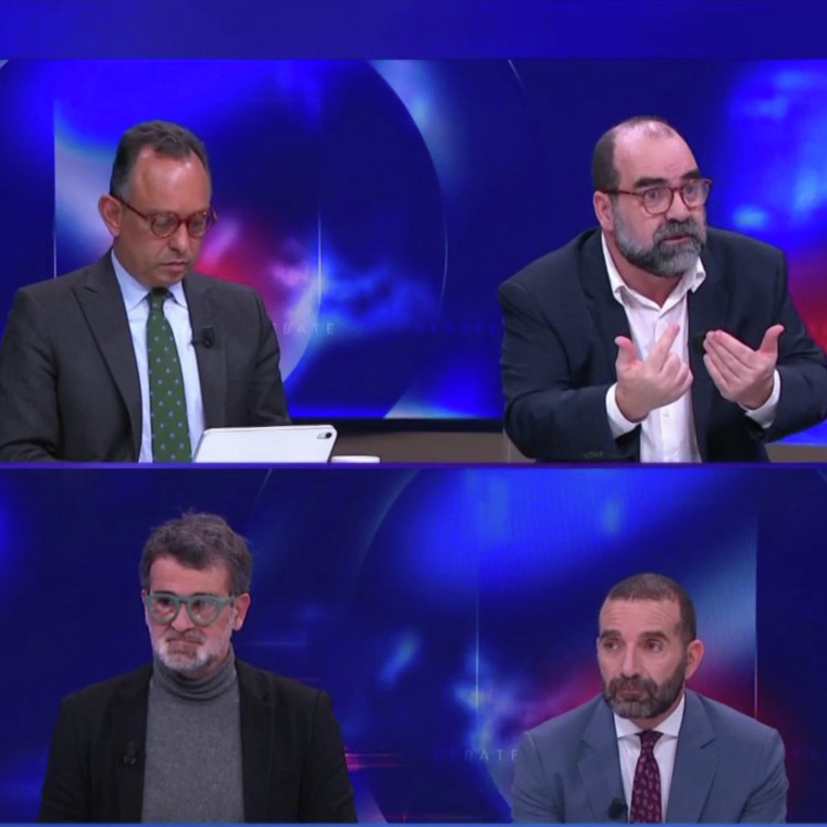 “Montenegro disse três vezes no seu discurso que o ciclo político vai durar 3 anos e meio. Ainda Seguro não chegou a Belém, já lhe está a dizer para se pôr no seu lugar”: ouça o comentário de Daniel Oliveira na Grande Noite Presidenciais SIC