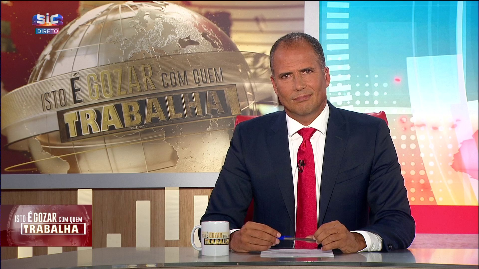 “Despachámos mais umas eleições. E esta era uma que eram três. Três boletins diferentes. Eu voto sempre diferente em cada boletim a ver se me sai alguma coisa. Nunca resultou”