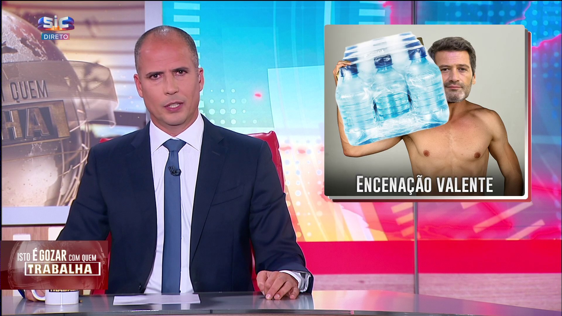 “Às vezes, lá no ministério, vou ao WC e, como estou em contexto de invisibilidade, não me vêem e sentam-se ao meu colo sem calças”