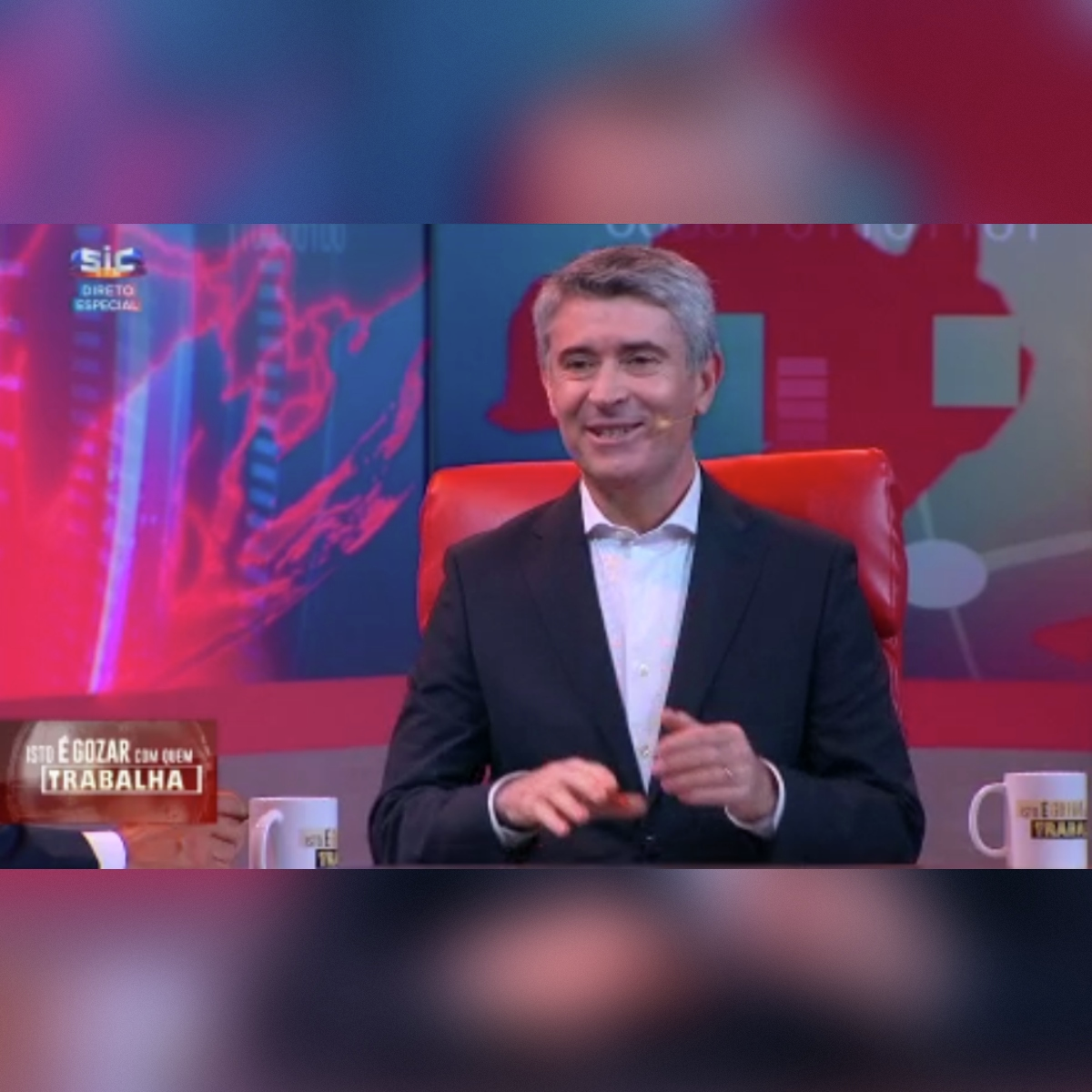 “Um alvo em movimento é muito mais difícil de abater” — Carneiro responde às críticas internas no PS