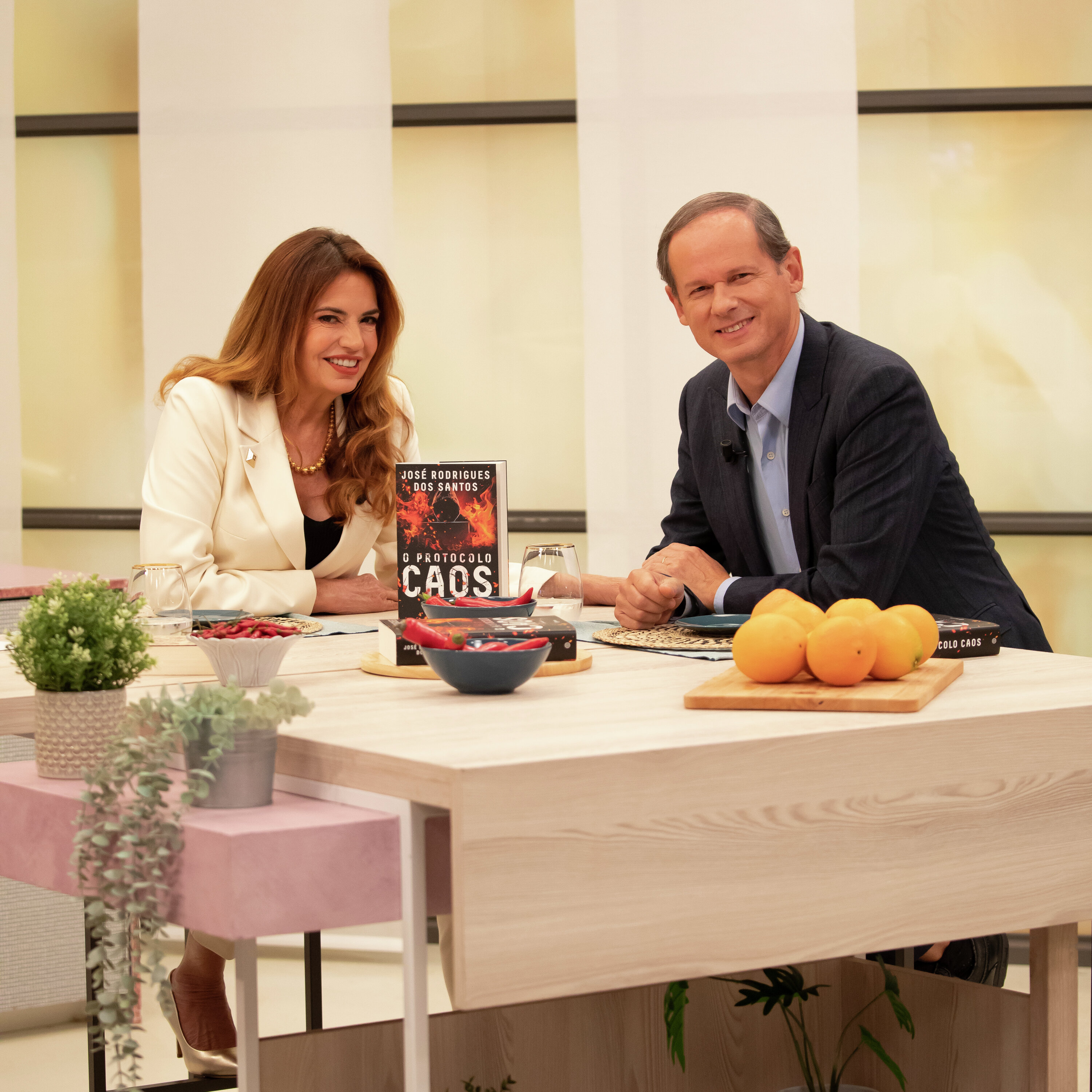 José Rodrigues dos Santos: "Já recebi uma mensagem do telespectador a dizer que, no Alentejo, piscar um dos olhos é insulto"