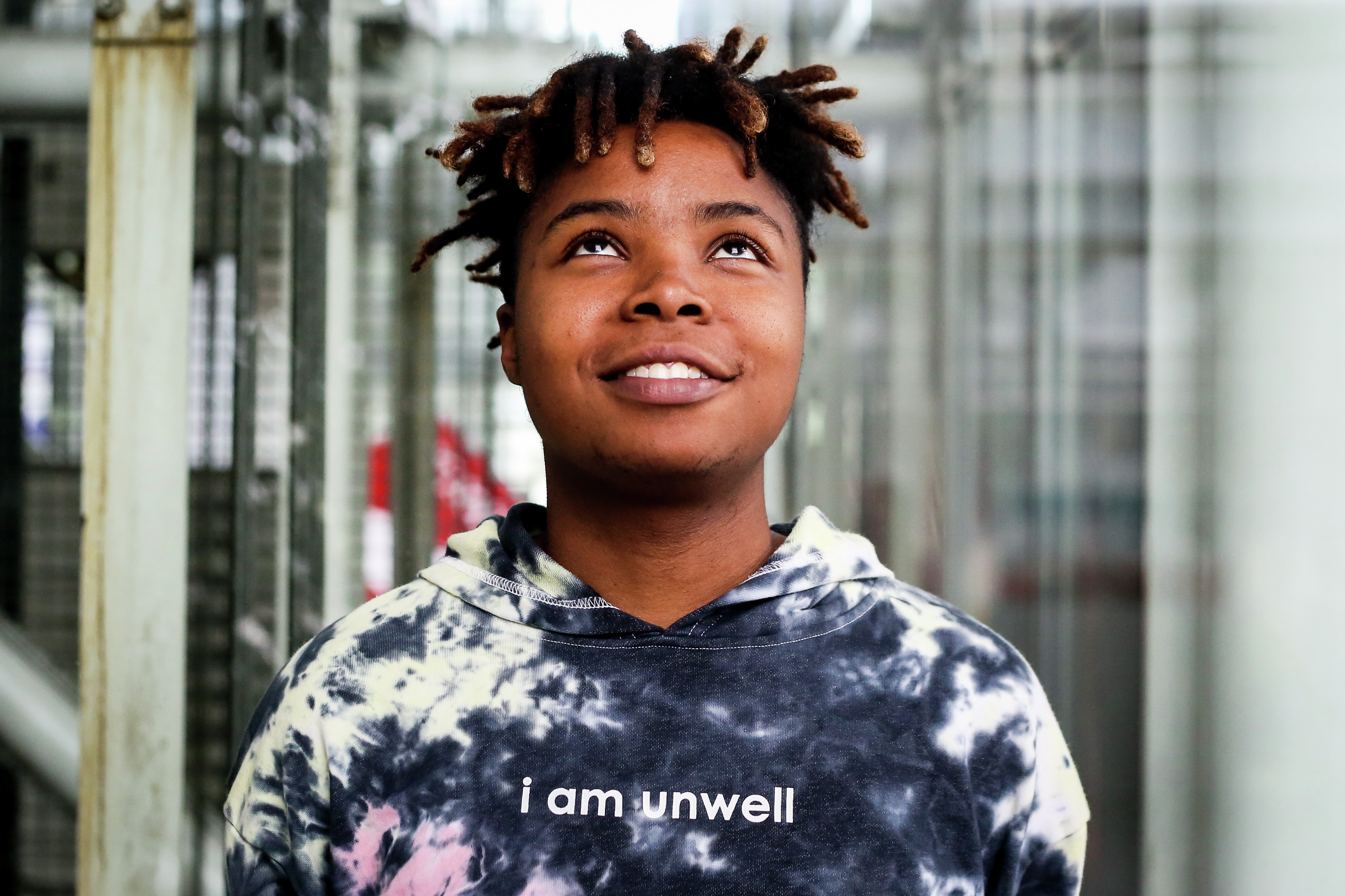 Kai Fernandes: “O contraste entre o meu corpo feminino, de mulher biológica, com esta expressão da masculinidade define-me muito bem”