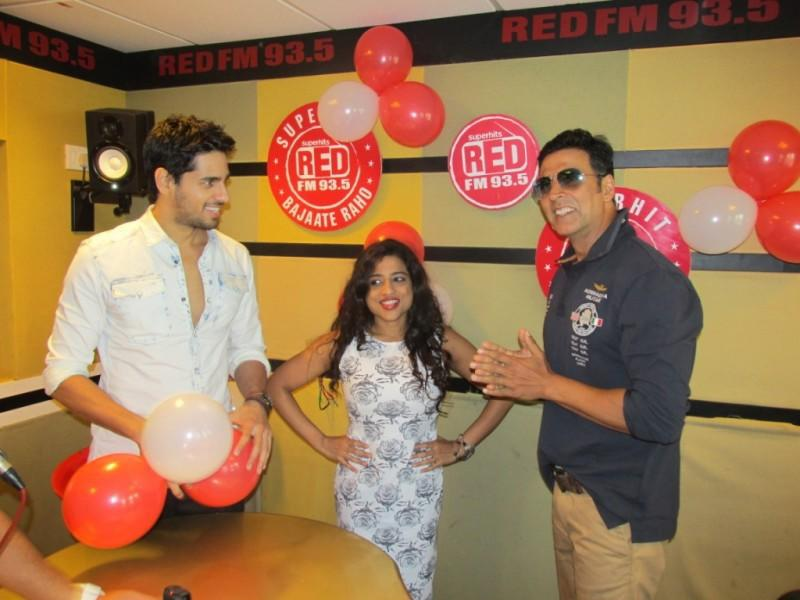 Red FM Sunday Star Sattack with Malishka-Akshay Kumar and Sidharth Malhotra Special