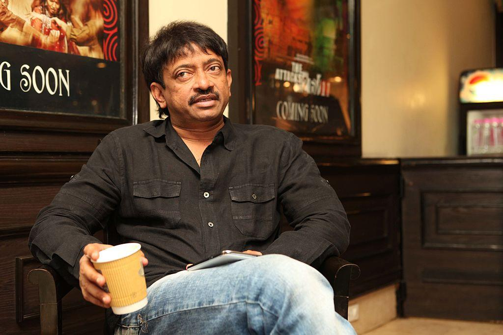 RJ Kaavya reads FB messages 13th Link