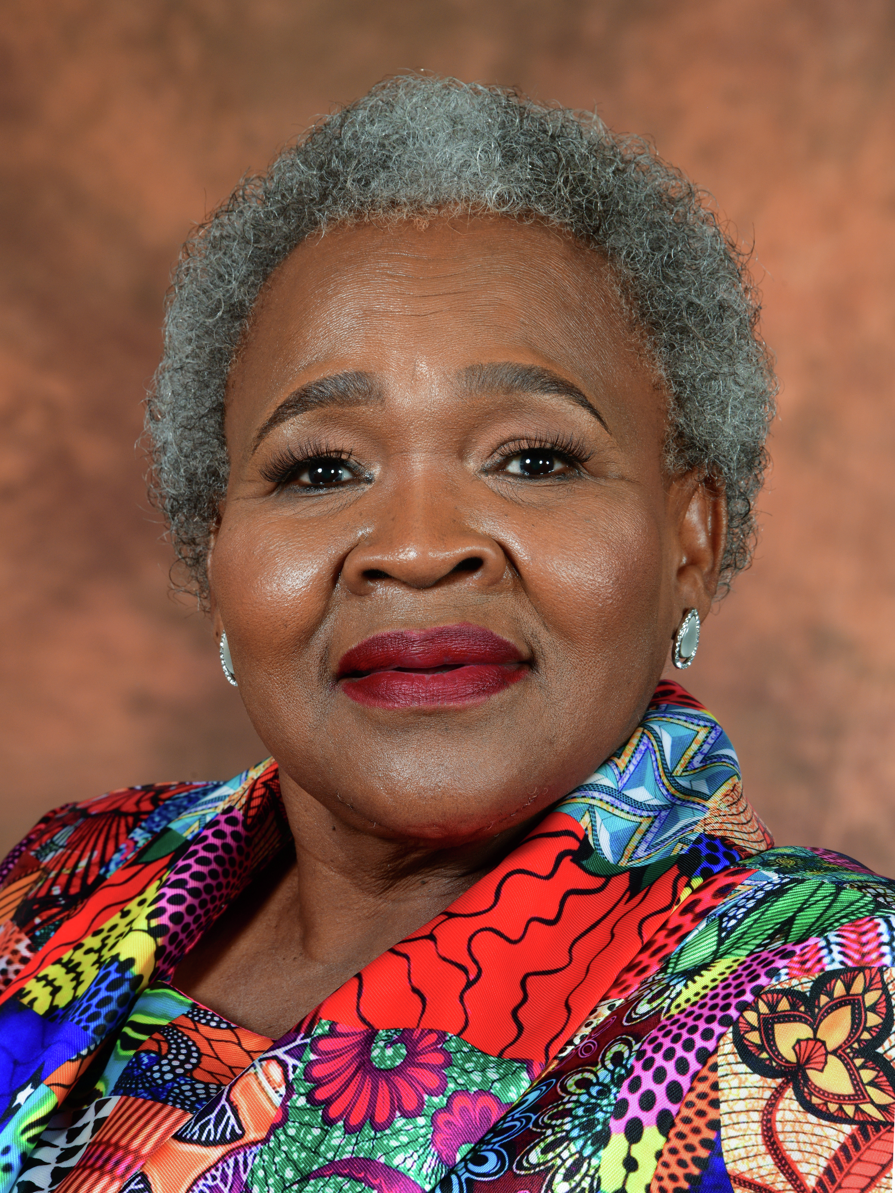 #PODCAST Minister Sisisi Tolashe says there will be no wasteful expenditure, while assisting the EC flood victims #sabcnews