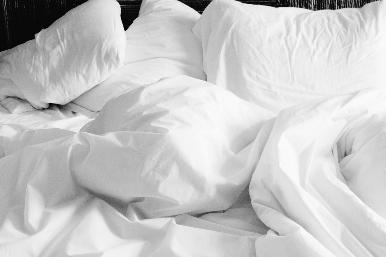5MM UNPOPPYWOPPY - BED SHEETS ONCE A YEAR! episode artwork