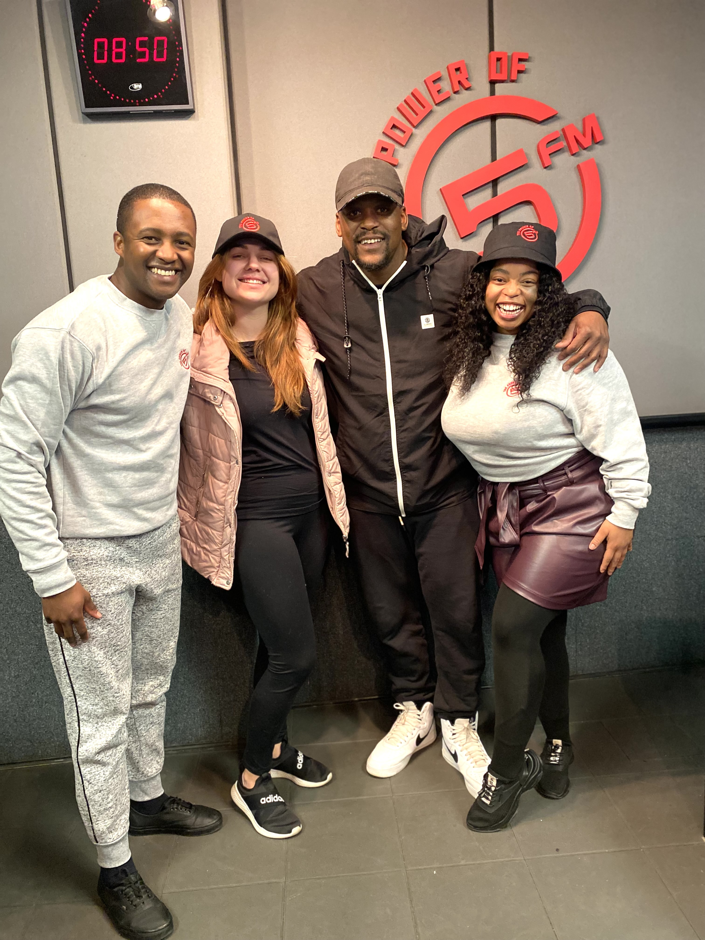 MANDLA N ON 5 WEEKEND BREAKFAST