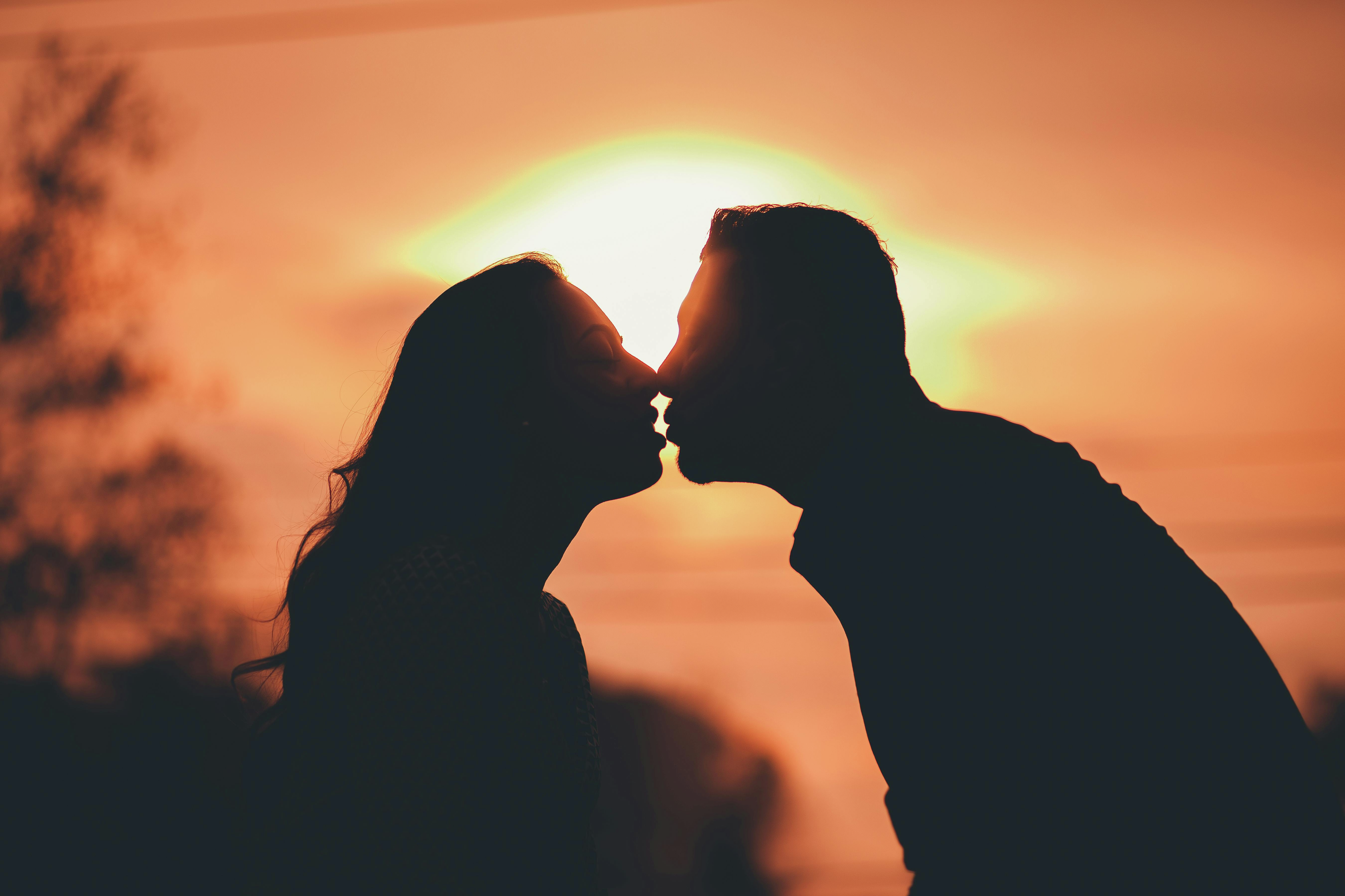 5B CAN YOU “CATCH” ANXIETY FROM KISSING (20 APRIL 26) episode artwork