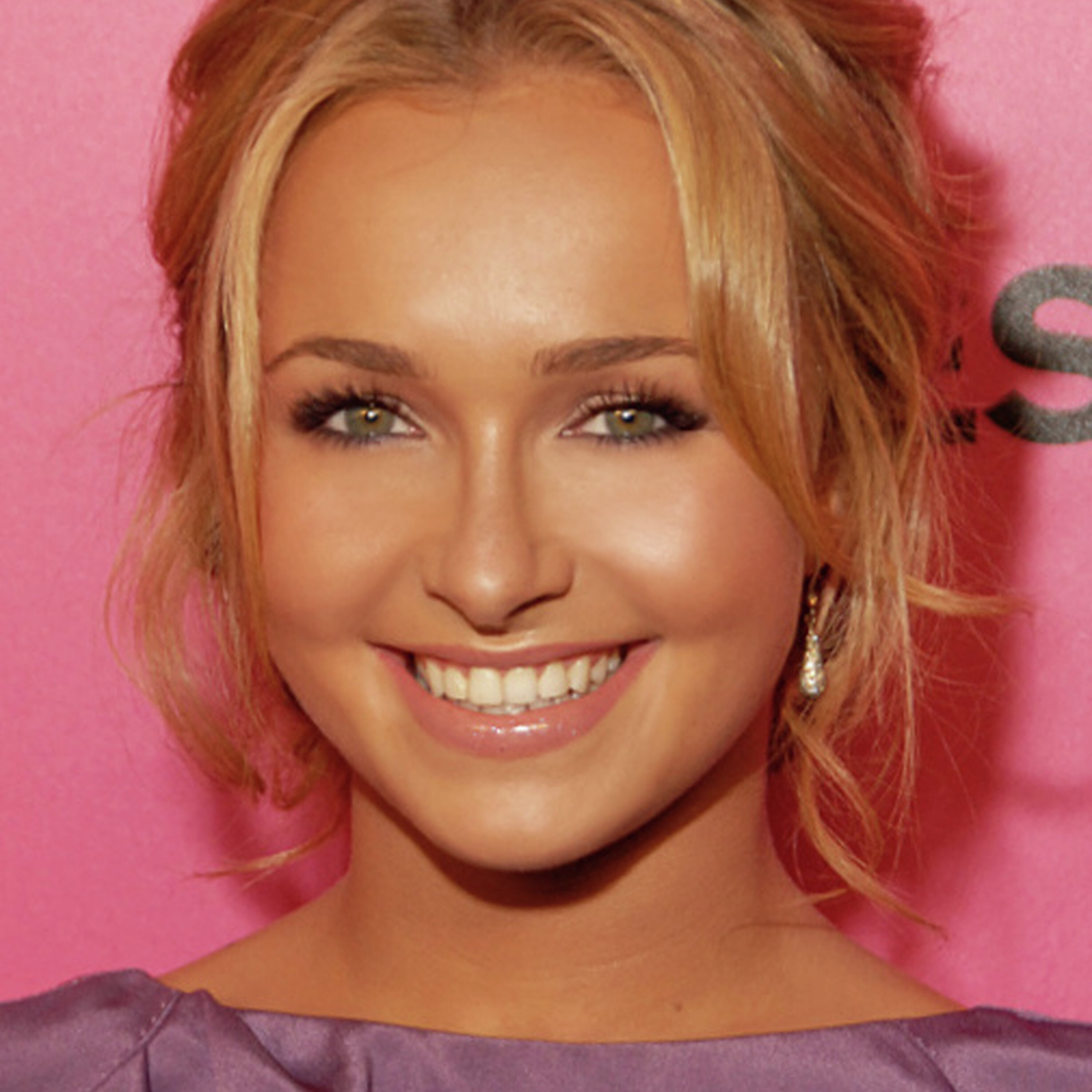 5N WTF - Hayden Panettiere dies at 36 episode artwork