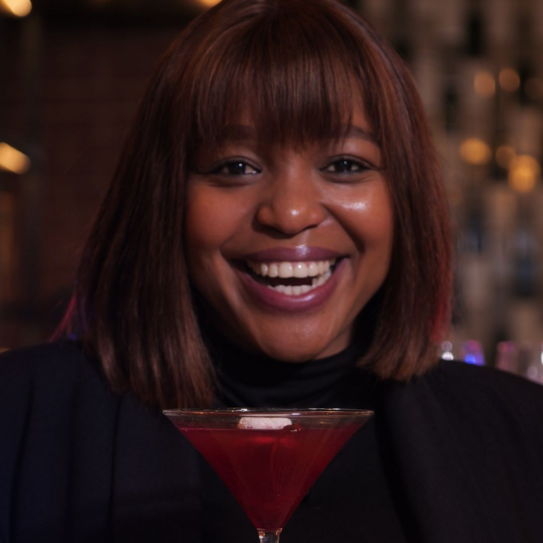 MIXOLOGY MONDAY: RASPBERRY GIN FIZZ episode artwork