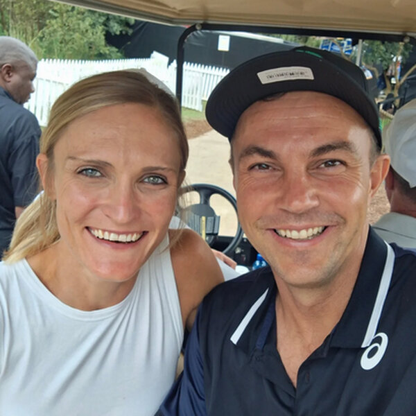 Land en Sand: LJ en Irvette van Zyl