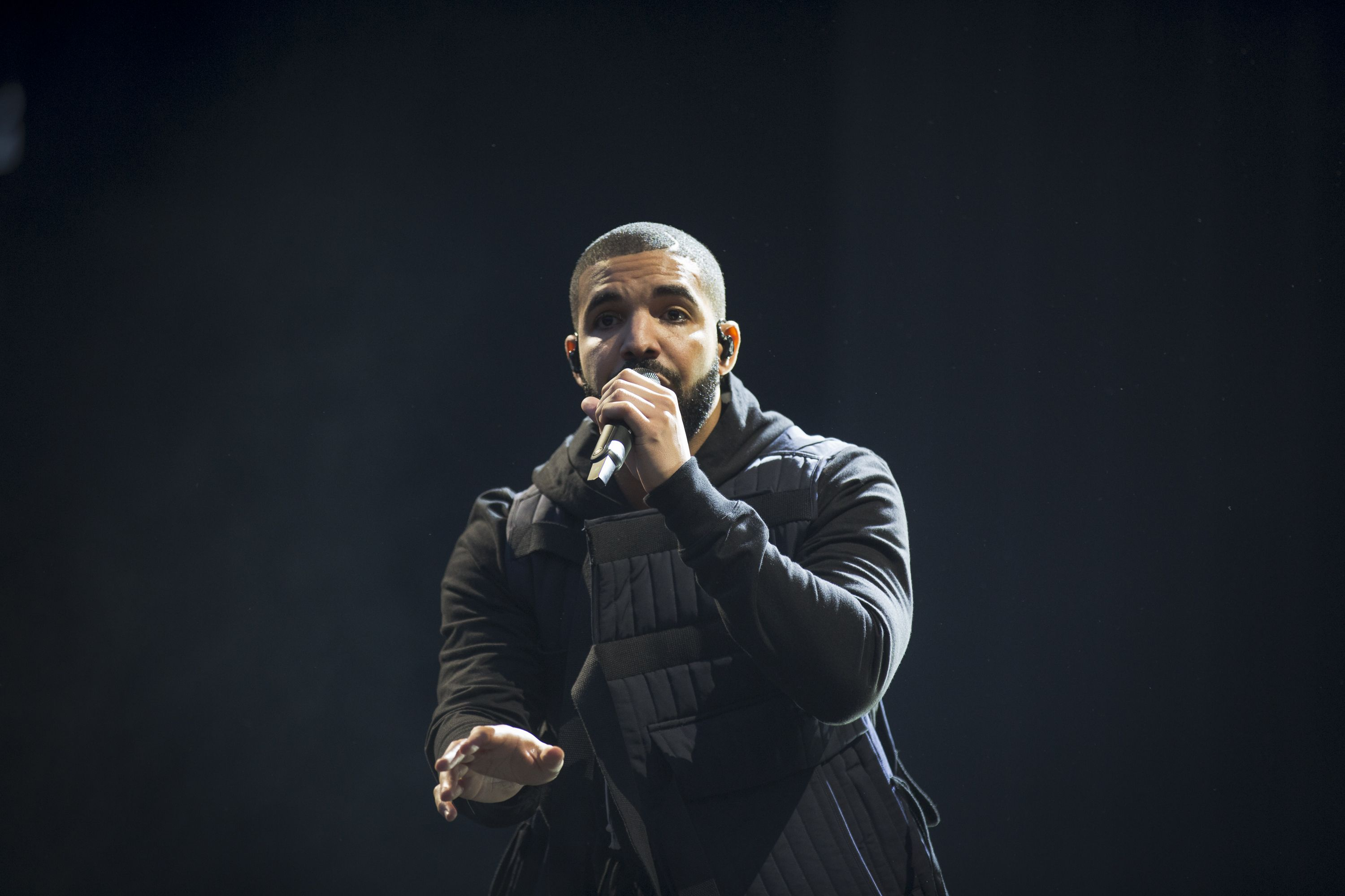 The Story Behind: Hotline Bling by Drake episode artwork
