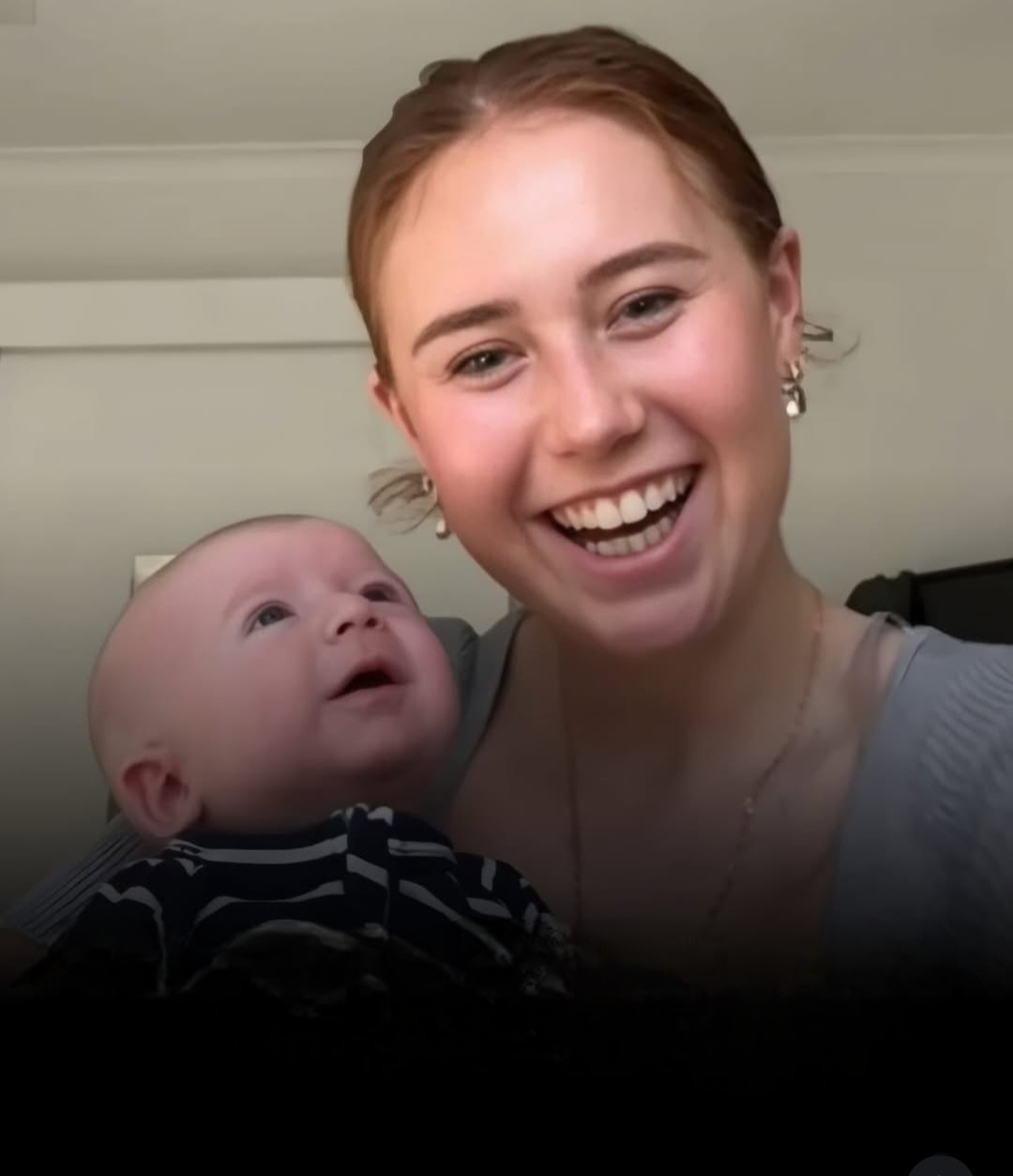 Woman Finds Out She's 9 Months Pregnant... 17 Hours Before Giving Birth! episode artwork