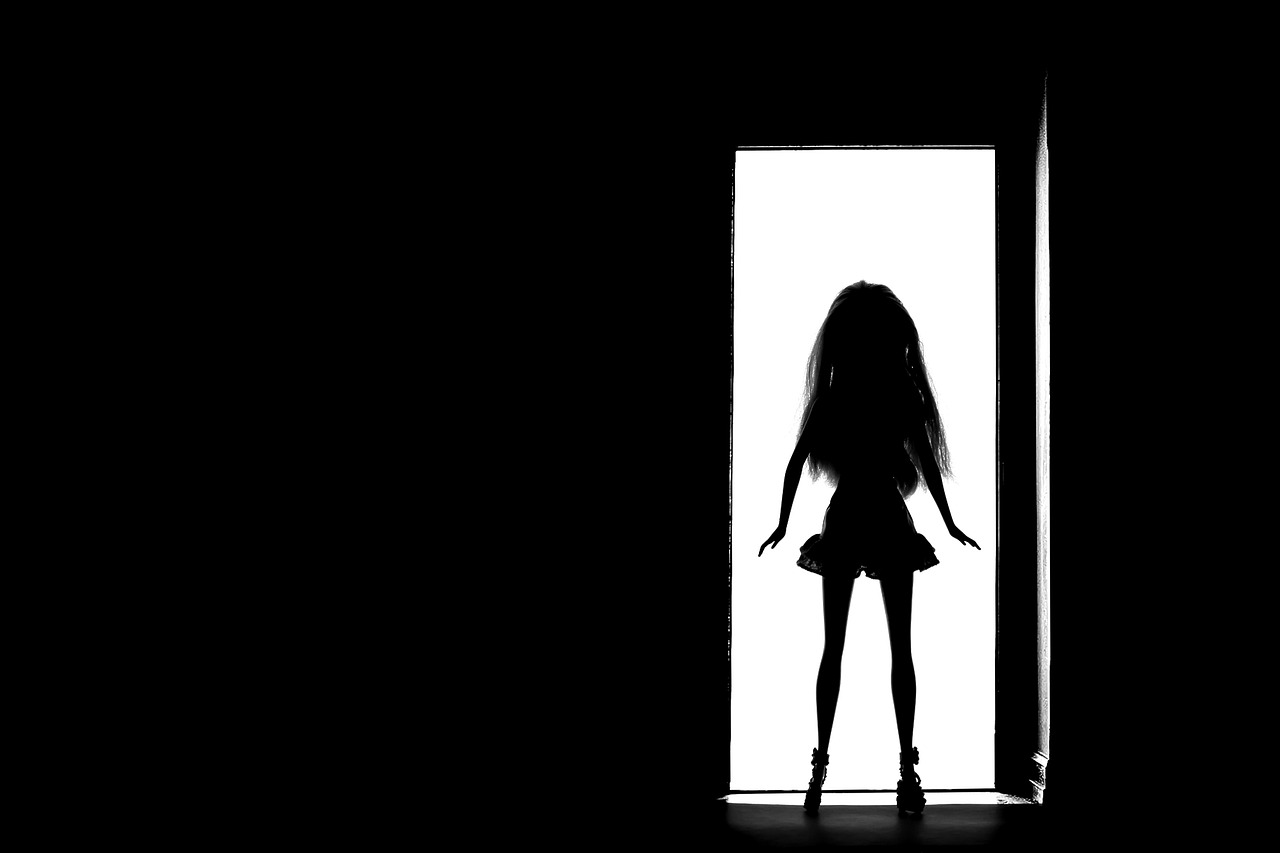 5L BARBIE episode artwork