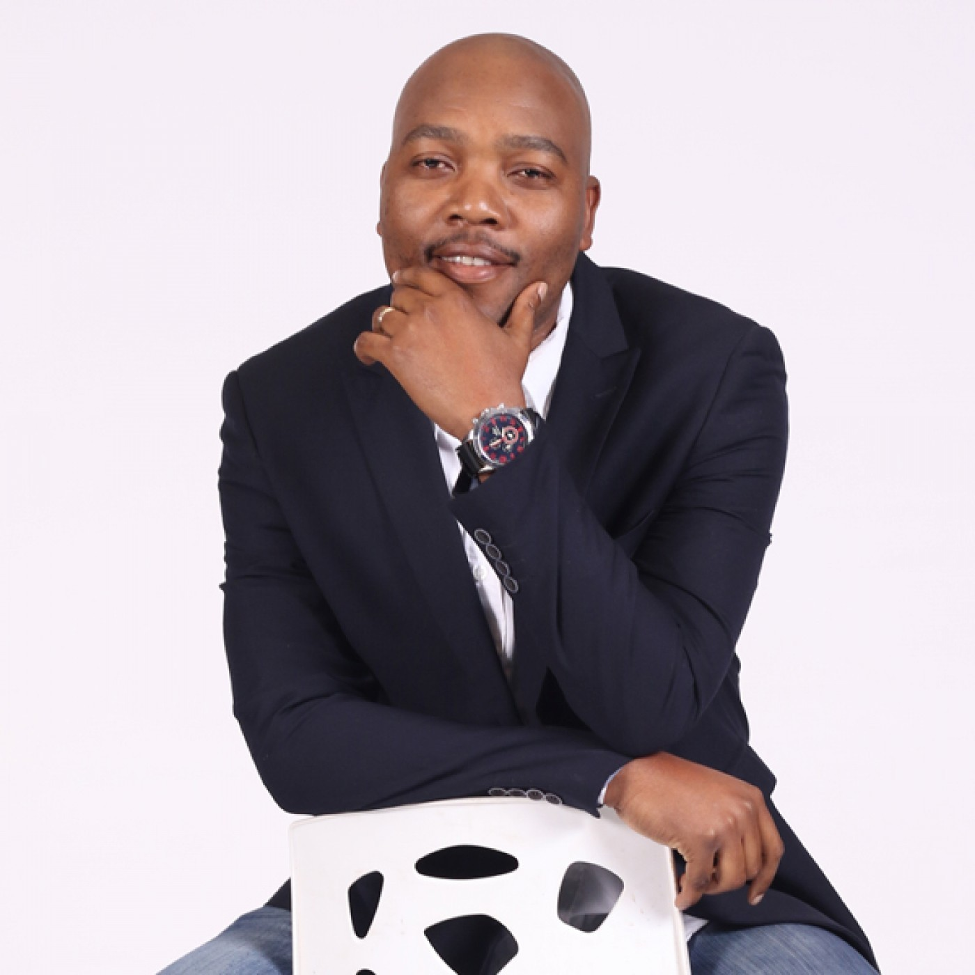 Zwa mitambo na Bravo (1020)