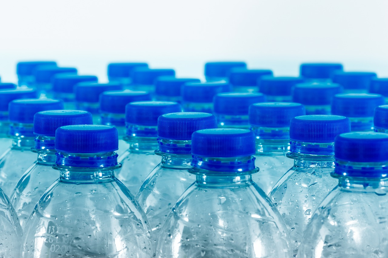 HATE IT OR RATE IT - BOTTLED WATER episode artwork