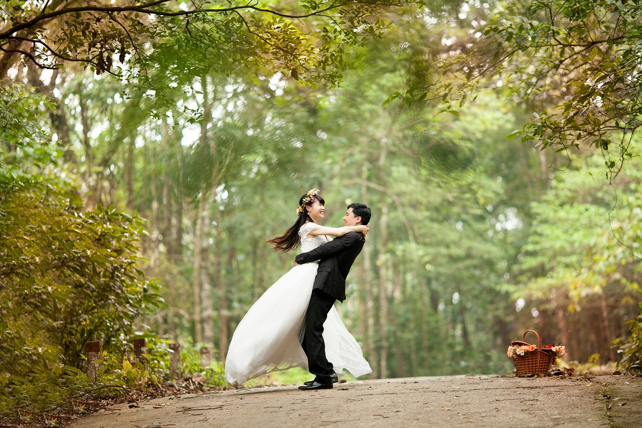 WOULD YOU RATHER - WEDDING OR FUNERAL episode artwork