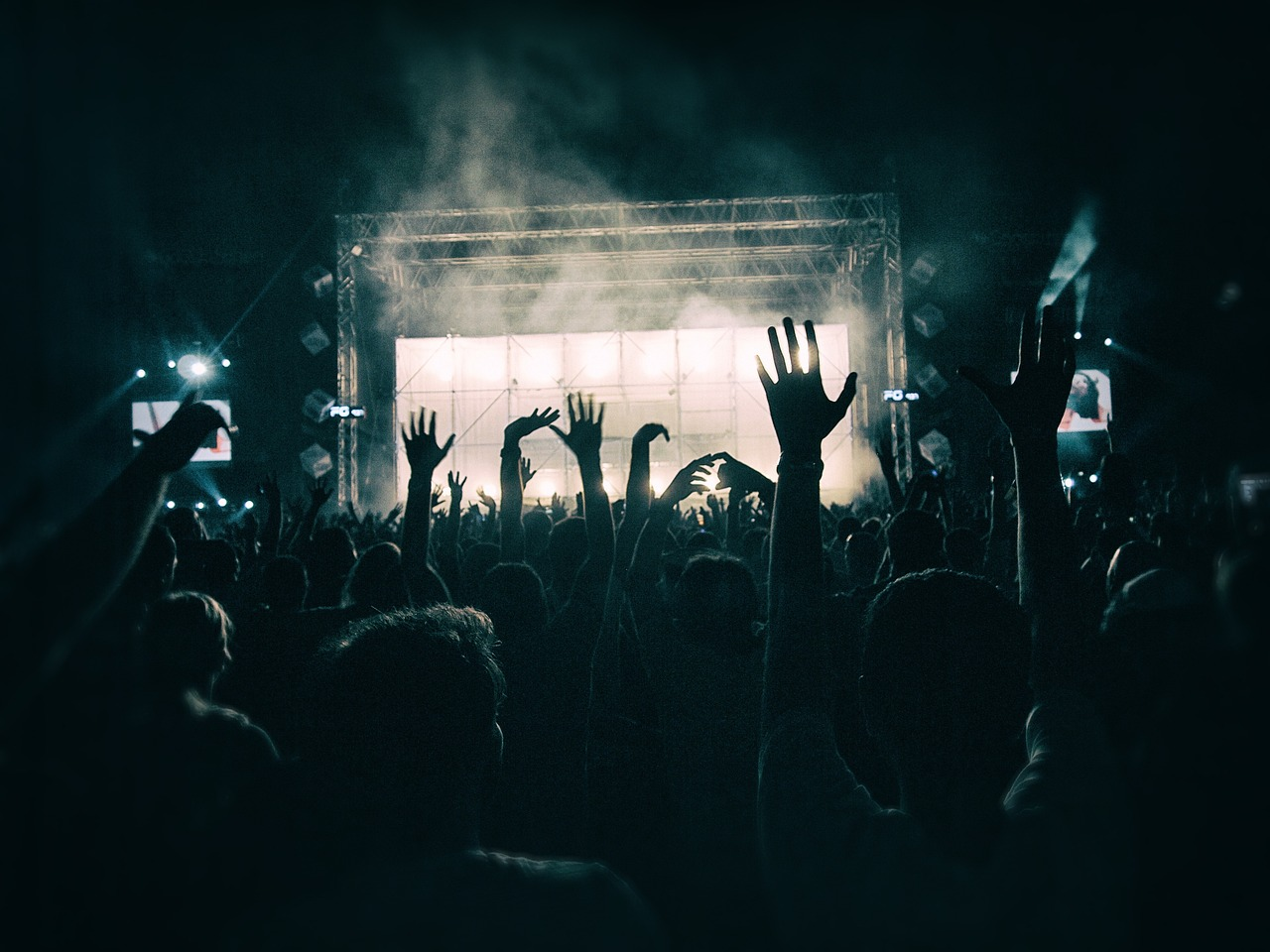 HATE IT OR RATE IT - OUTDOOR MUSIC FESTIVALS episode artwork
