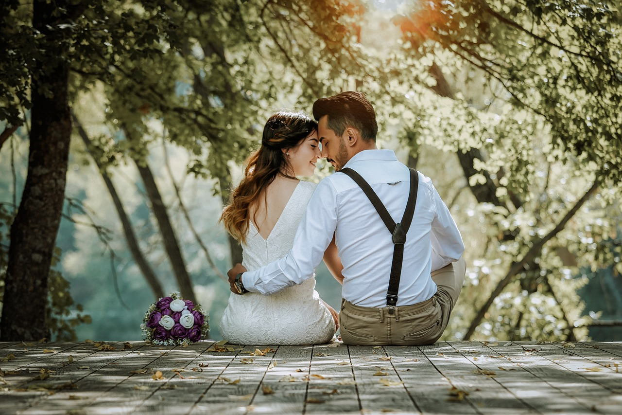 EXES AT YOUR WEDDING episode artwork