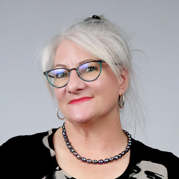 Retha Fourie groet die nuuswêreld ná 37 jaar
