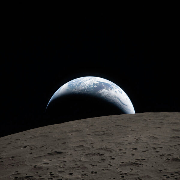 Maansending verpletter rekords