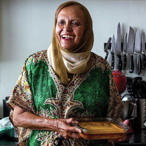 Hulde aan die Koningin van Speserye, Cass Abrahams