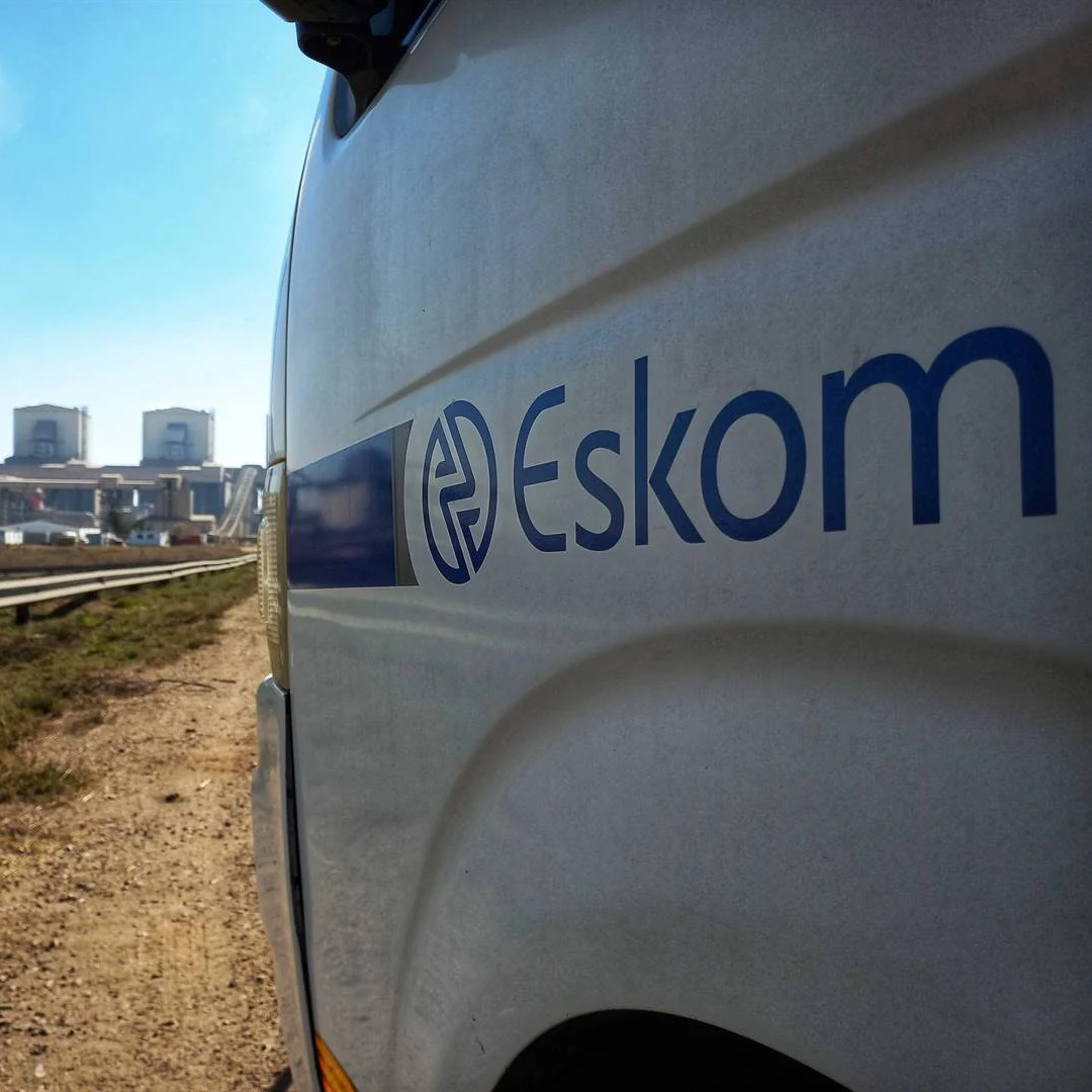 Eskom moet kontrakte aan AfriForum oorhandig