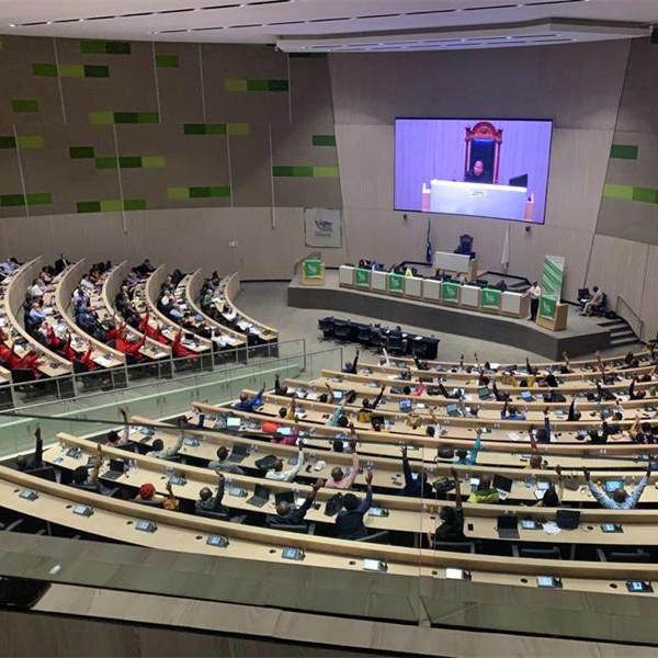 Tenders, twis en Juju wat glo toutjies trek in Tshwane