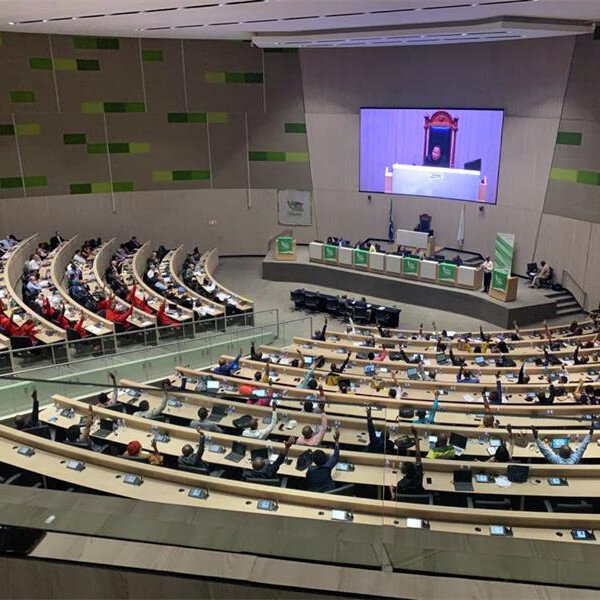 Tenders, twis en Juju wat glo toutjies trek in Tshwane