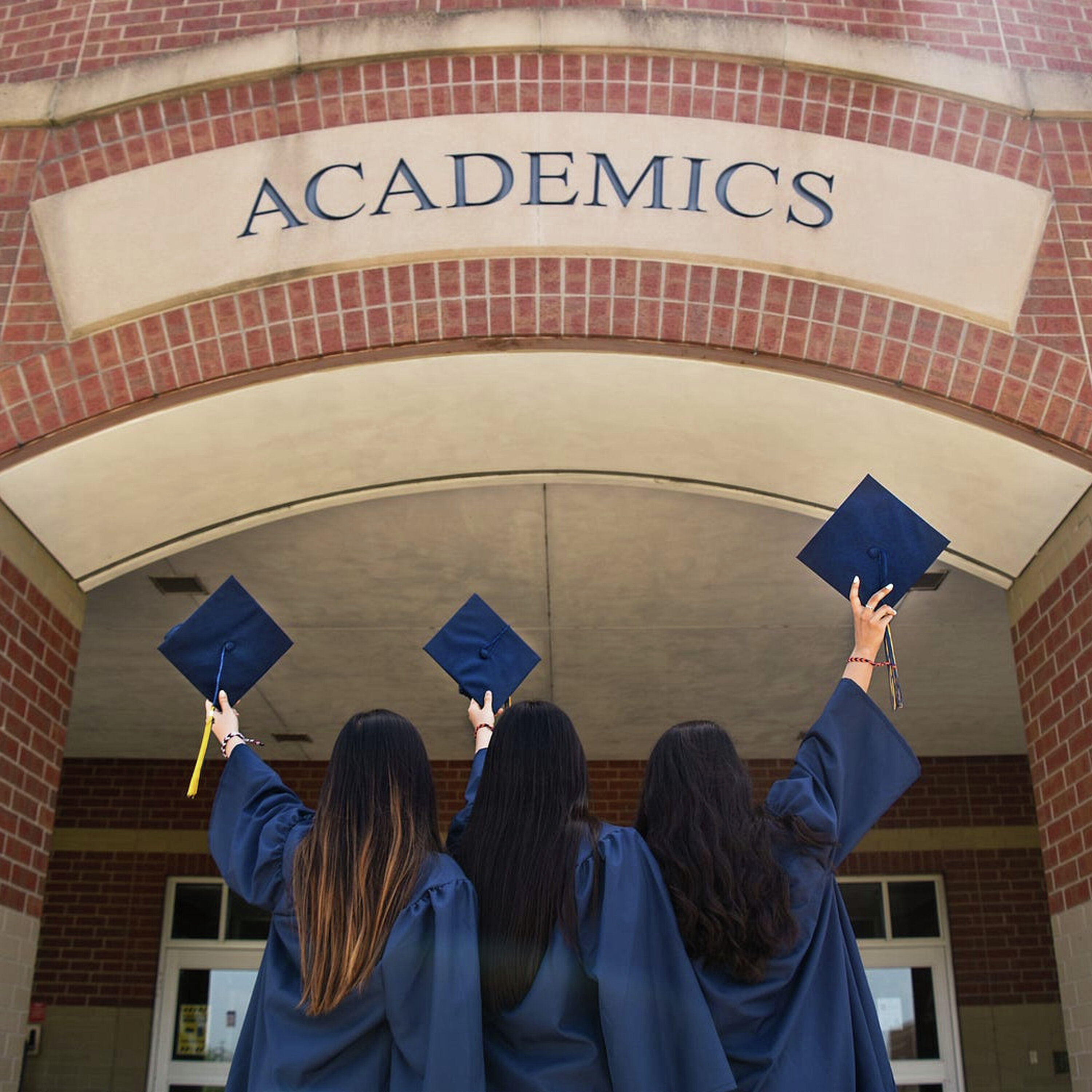 Matrikulante: Hoe om bedrieglike kolleges te vermy Matrikulante: Hoe om bedrieglike kolleges te vermy