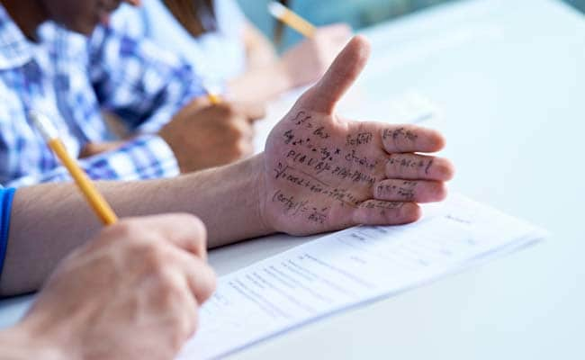 #PODCAST As the buildup to the 2023 NSC examinations continues, the Department of Basic Education look to clamp down on cheating #sabcnews episode artwork